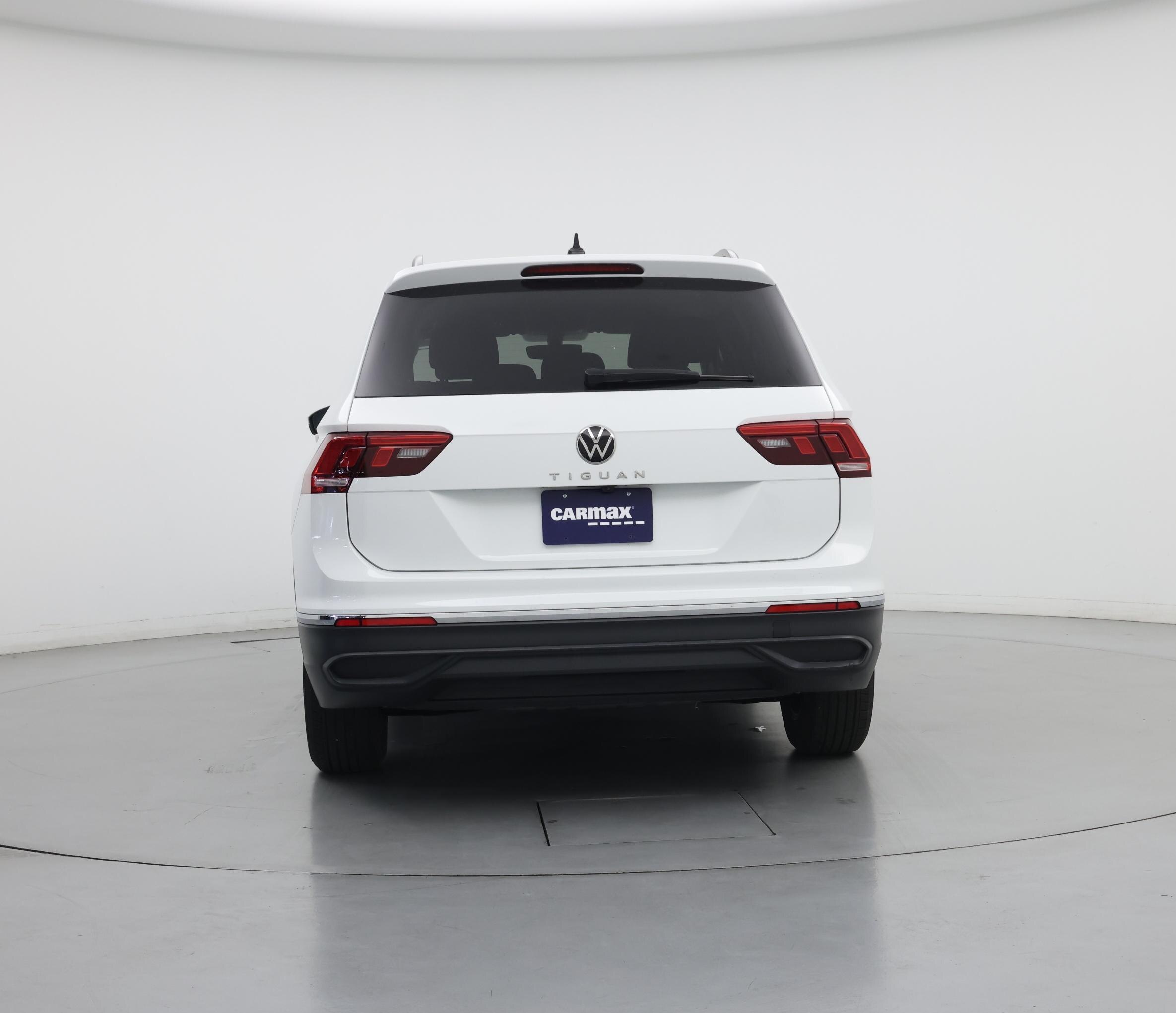 Thumbnail: 2023 Volkswagen Tiguan - 6