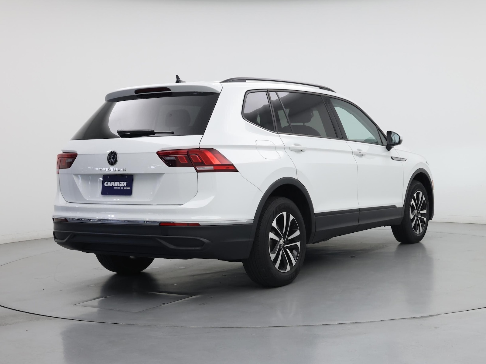 2023 Volkswagen Tiguan S - Photo 9