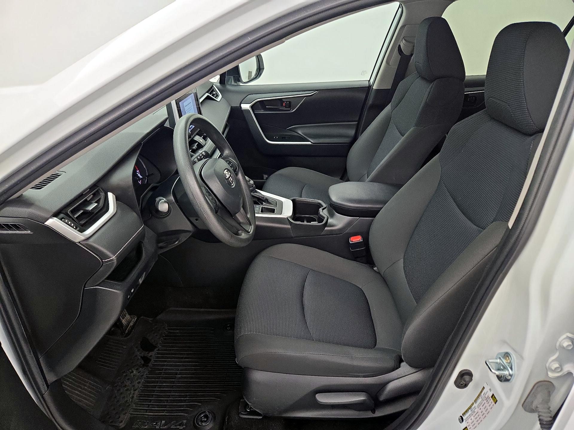 Thumbnail: 2023 Toyota RAV4 - 11