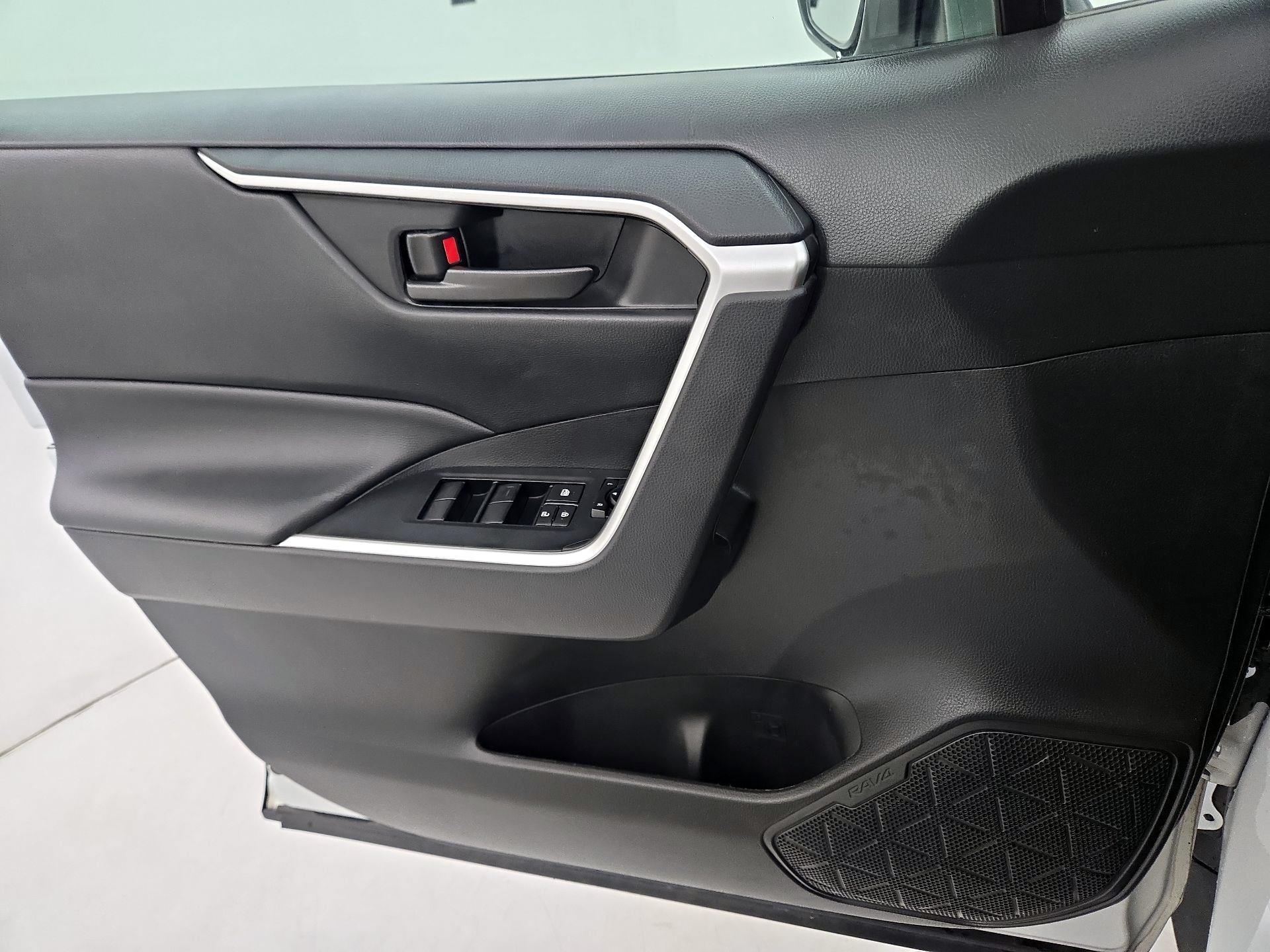 Thumbnail: 2023 Toyota RAV4 - 12