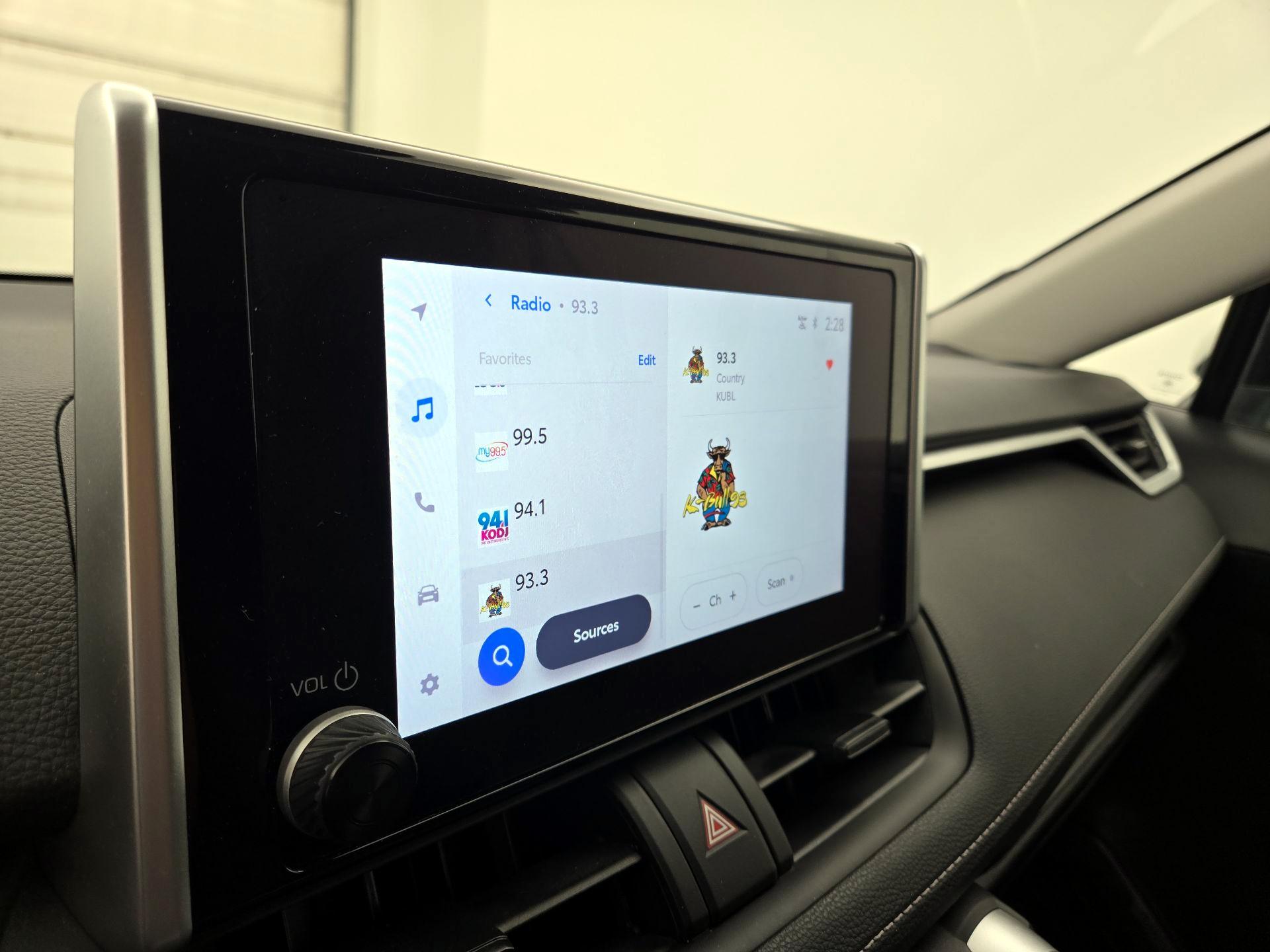 Thumbnail: 2023 Toyota RAV4 - 15