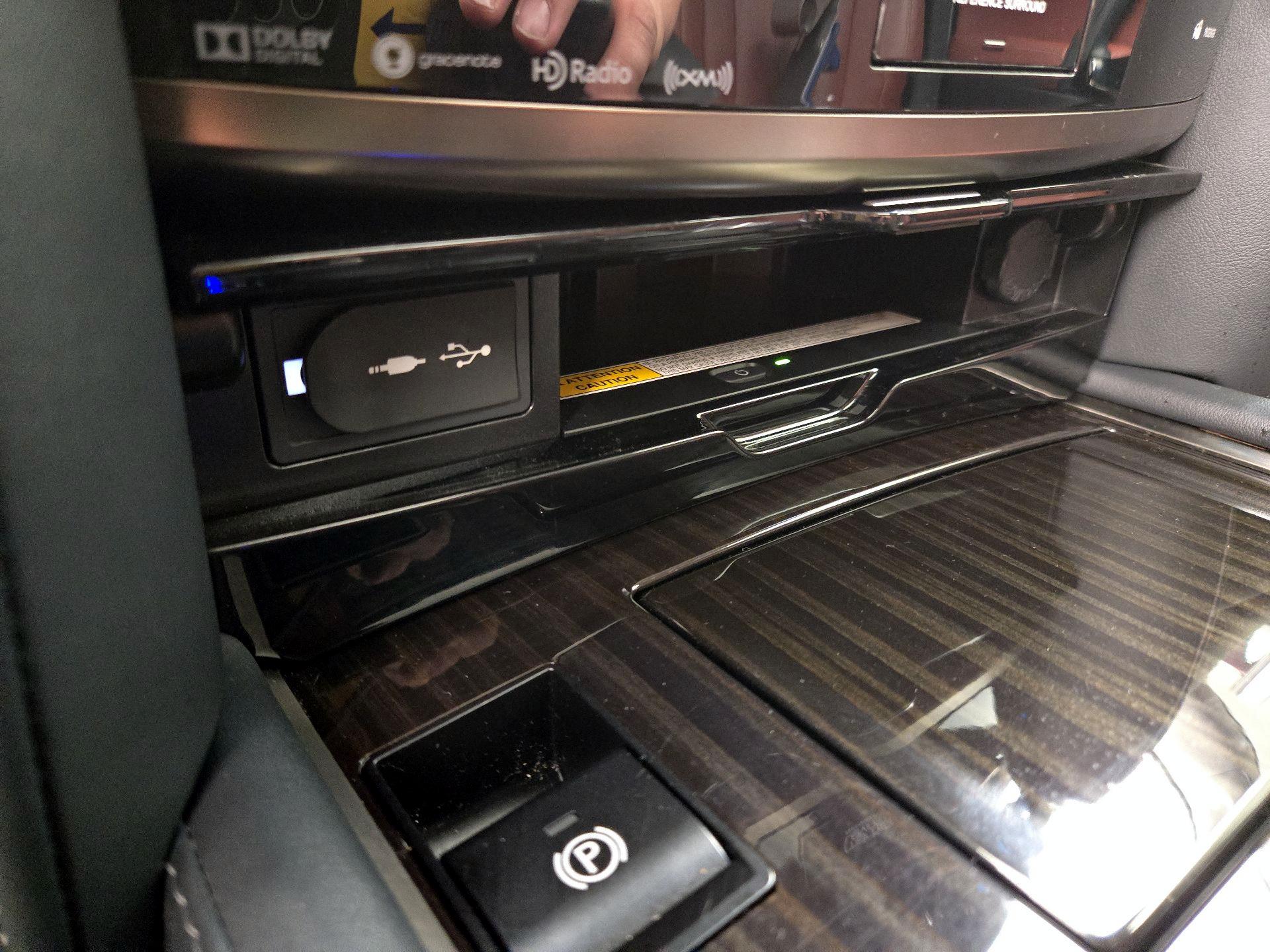 Thumbnail: 2019 Lexus LX - 19