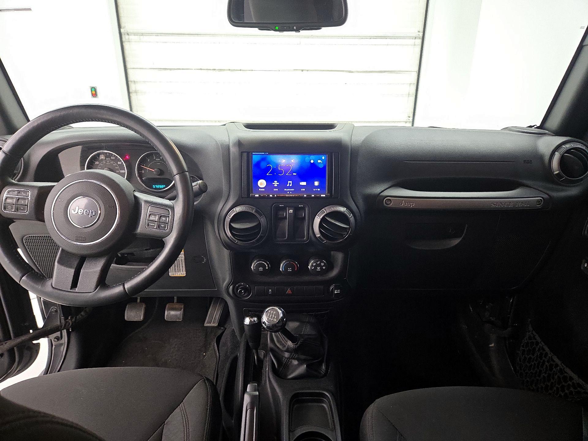 Thumbnail: 2017 Jeep Wrangler - 9