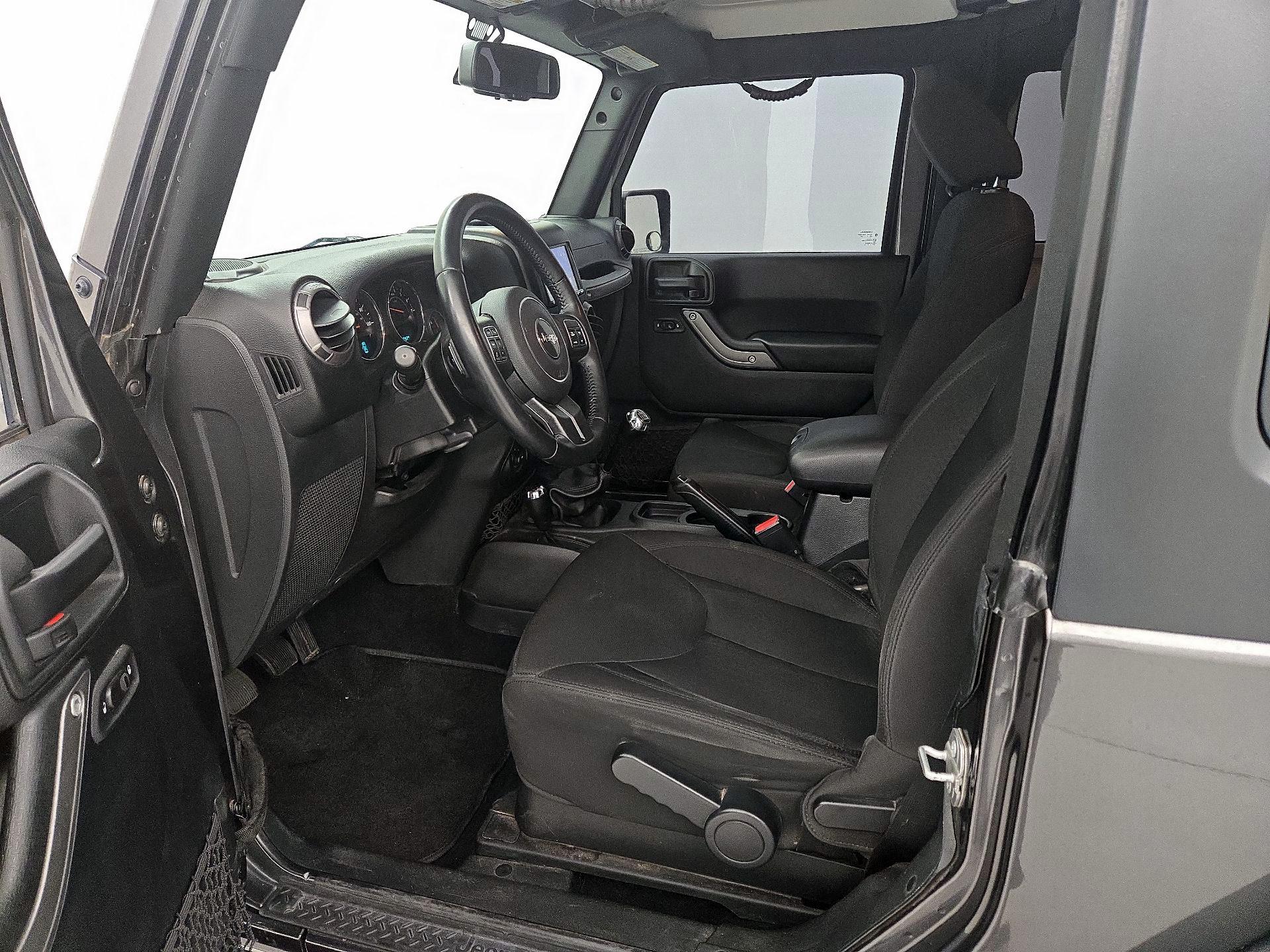 Thumbnail: 2017 Jeep Wrangler - 11