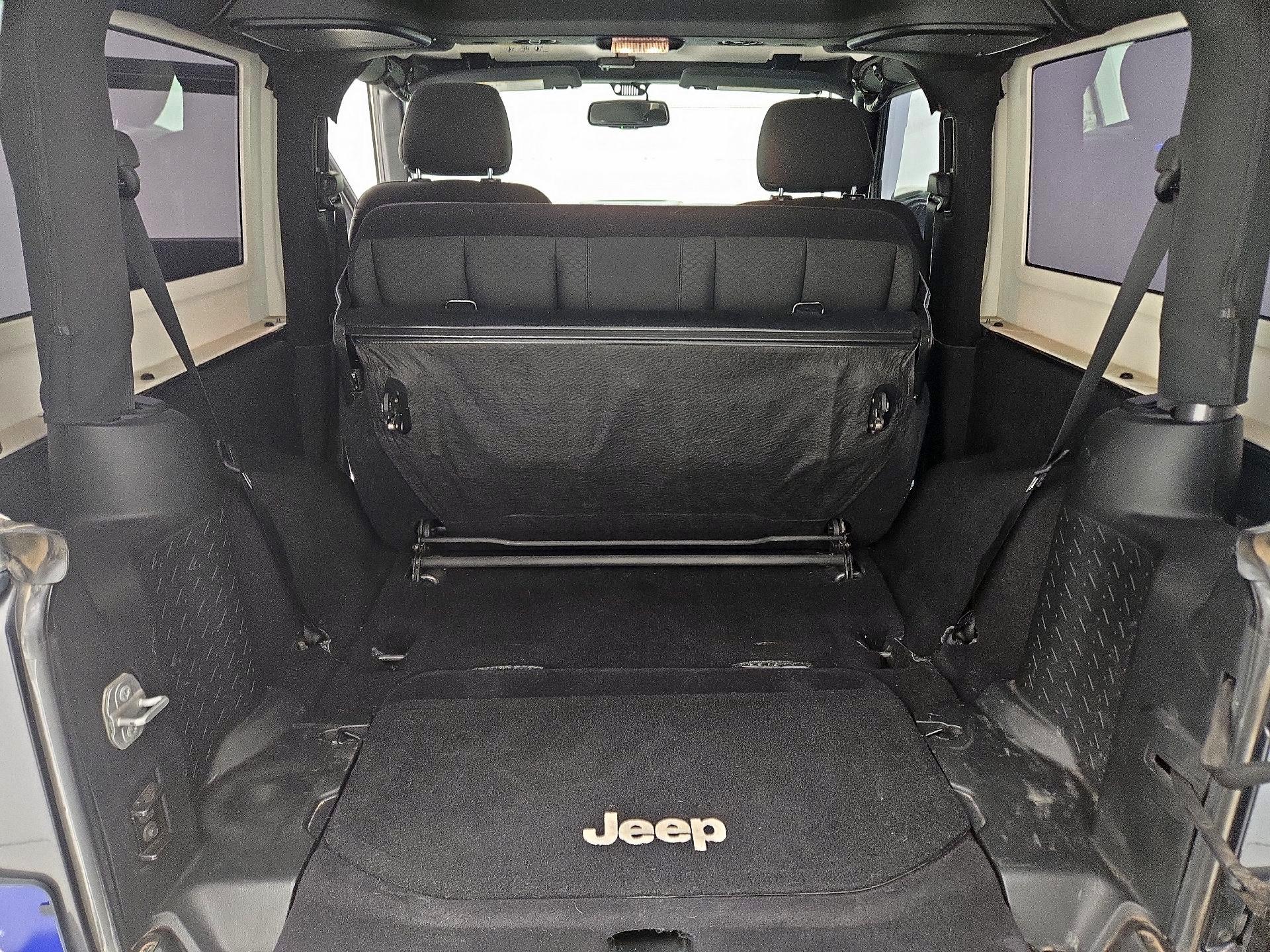 Thumbnail: 2017 Jeep Wrangler - 19