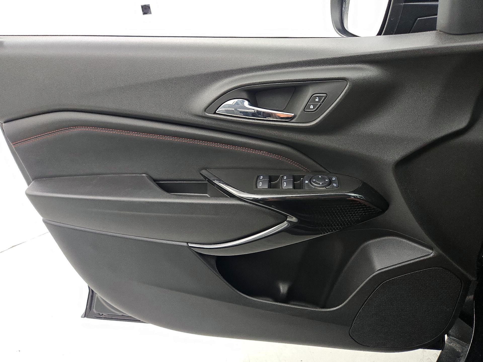 Thumbnail: 2025 Chevrolet Trax - 12