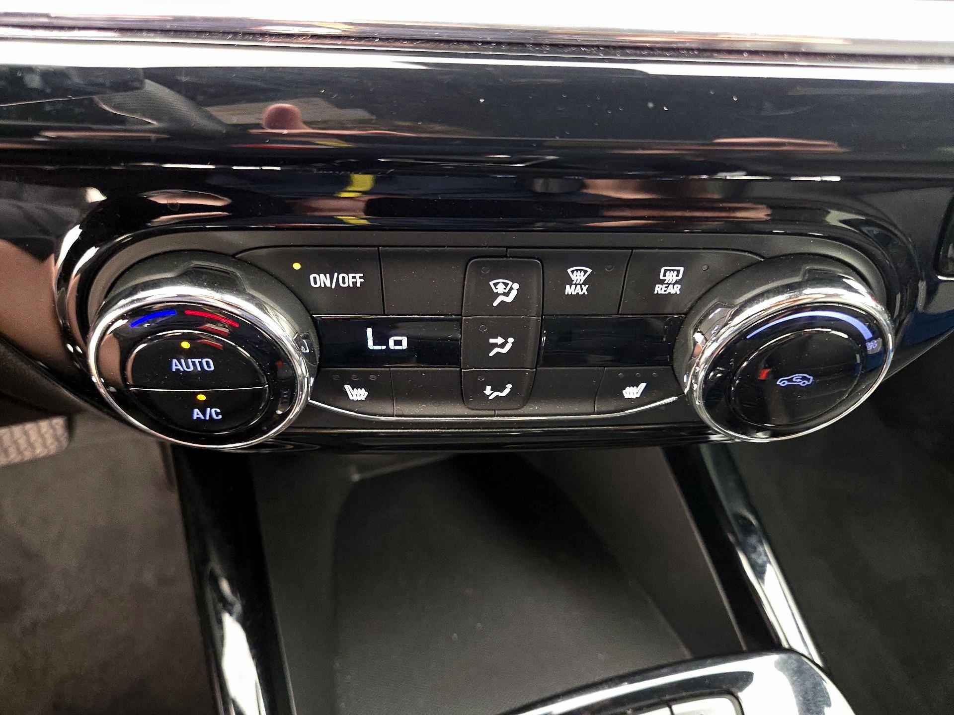 Thumbnail: 2025 Chevrolet Trax - 16