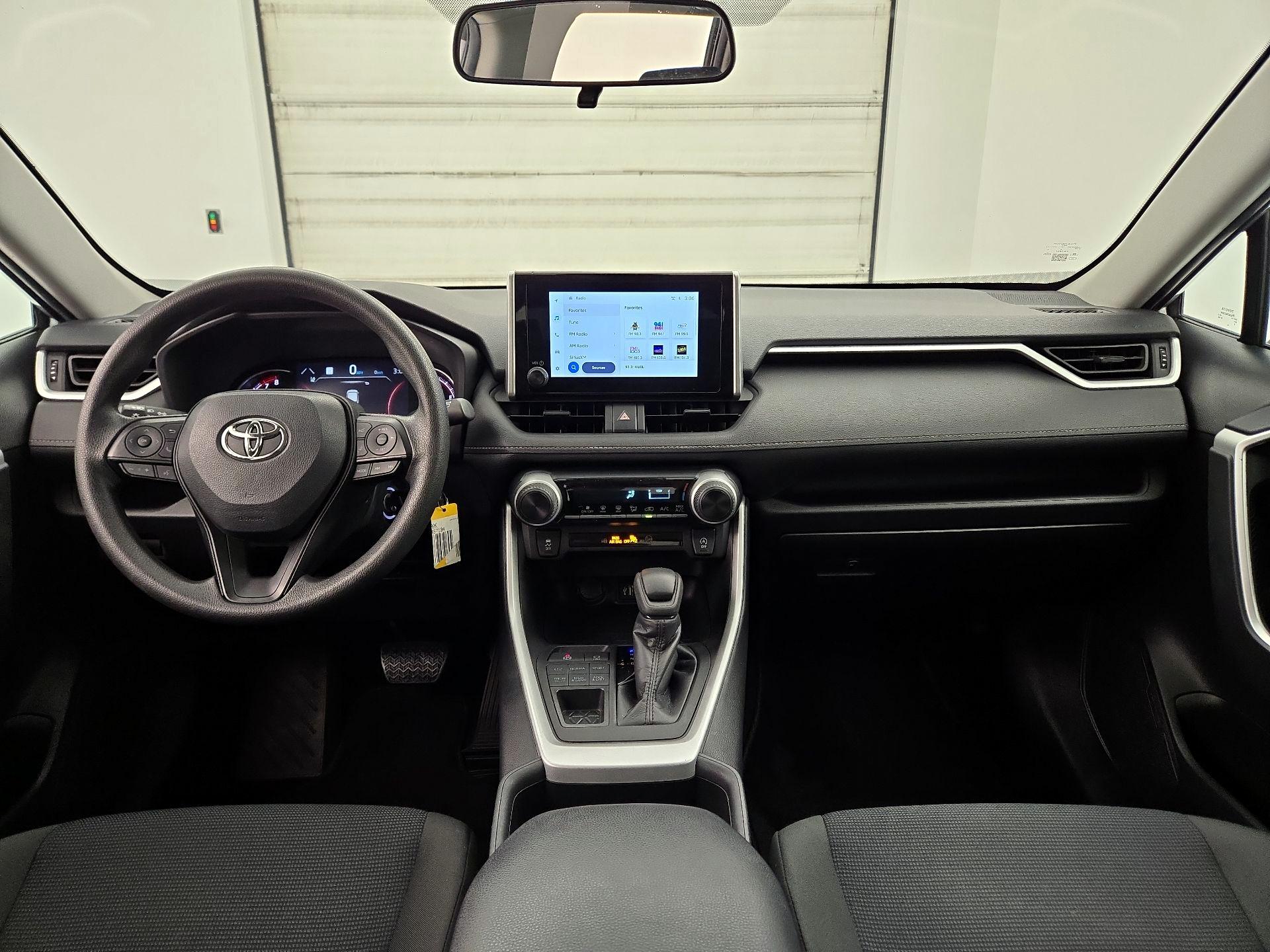 Thumbnail: 2024 Toyota RAV4 - 9