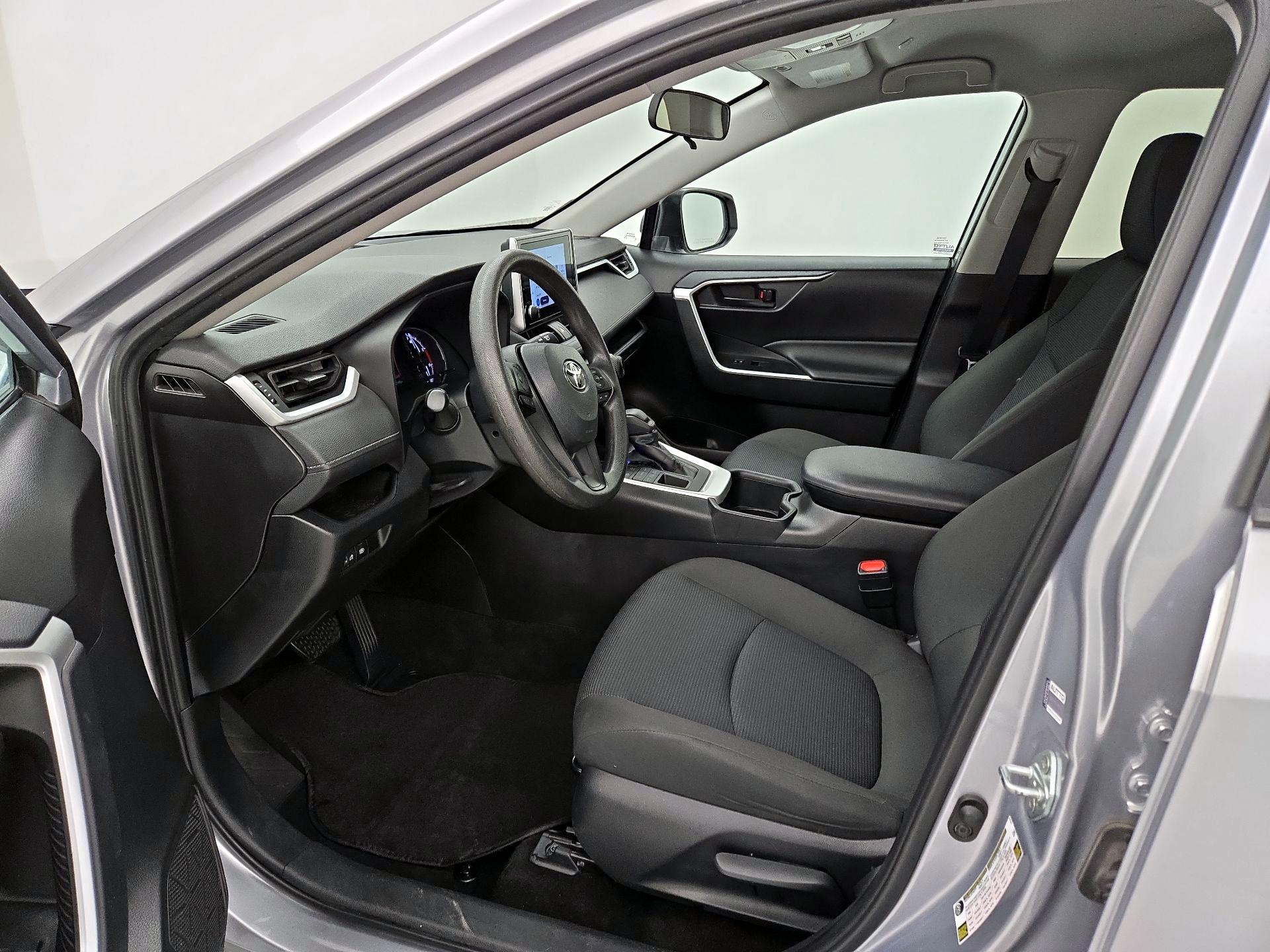 Thumbnail: 2024 Toyota RAV4 - 11