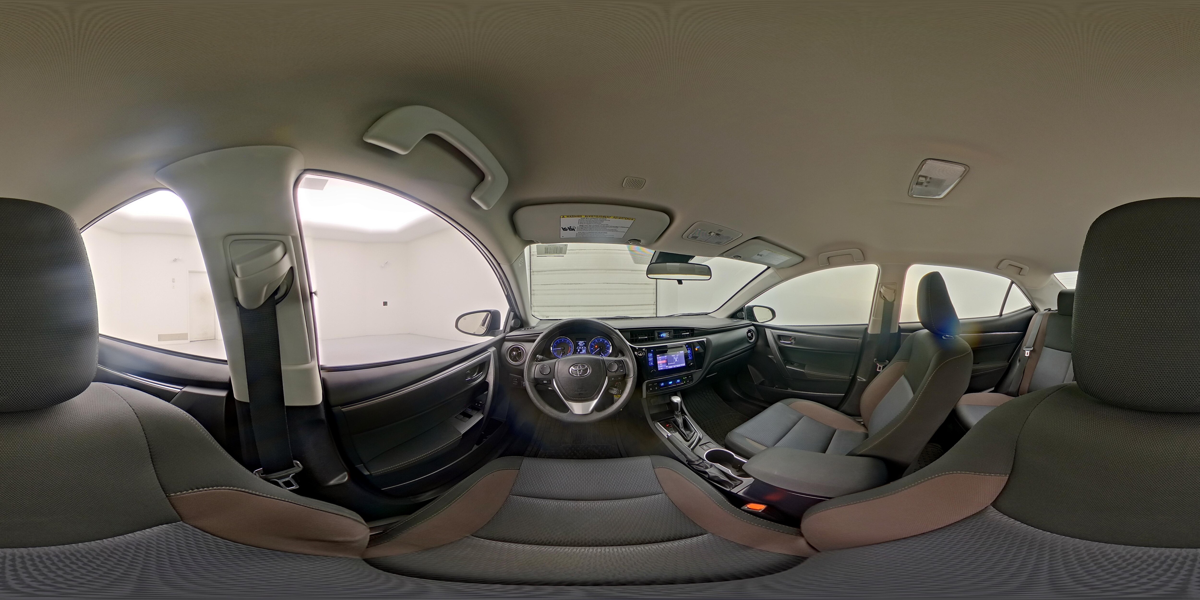 2019 Toyota Corolla LE - Photo 26