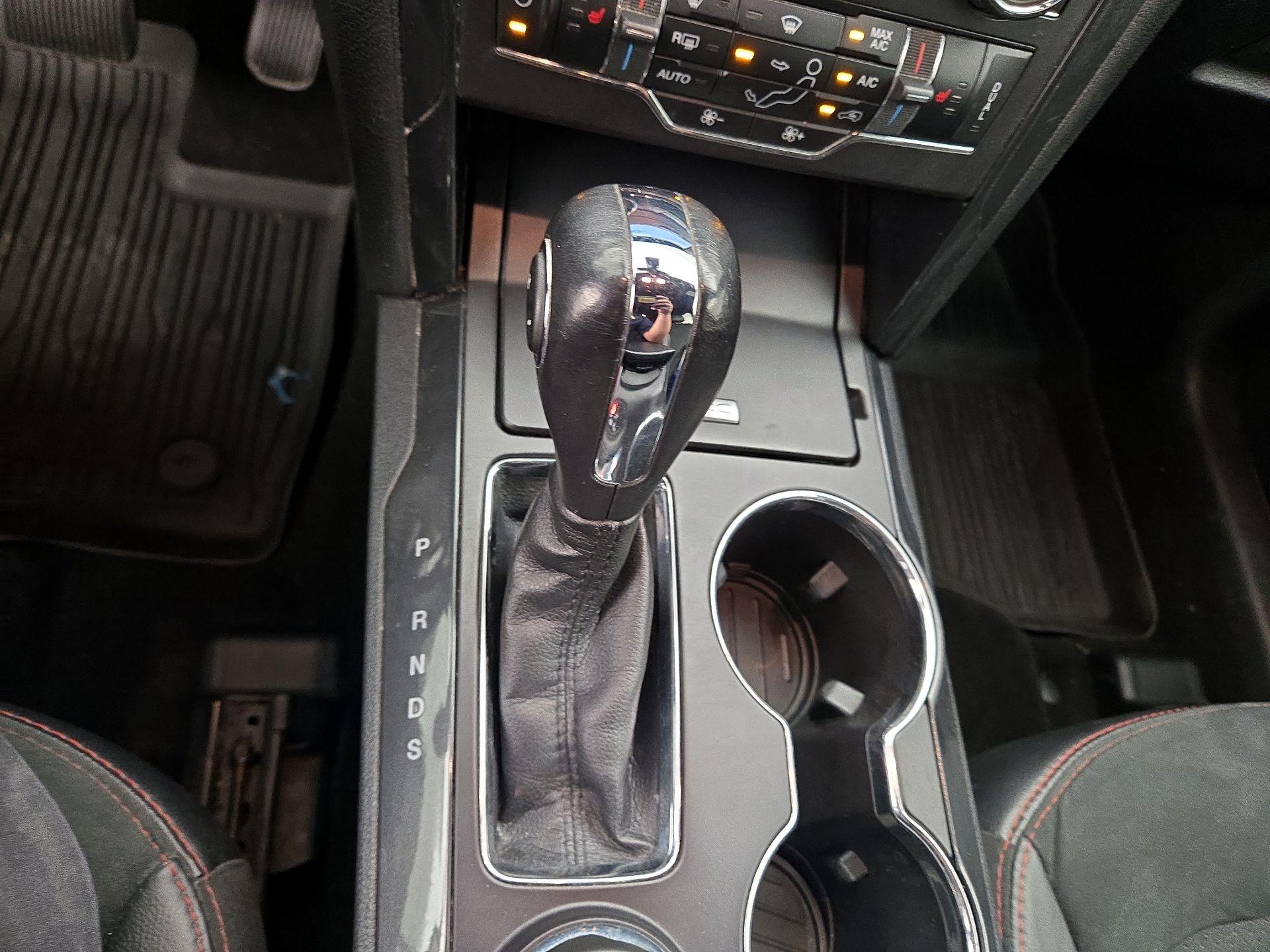 Thumbnail: 2019 Ford Explorer - 18
