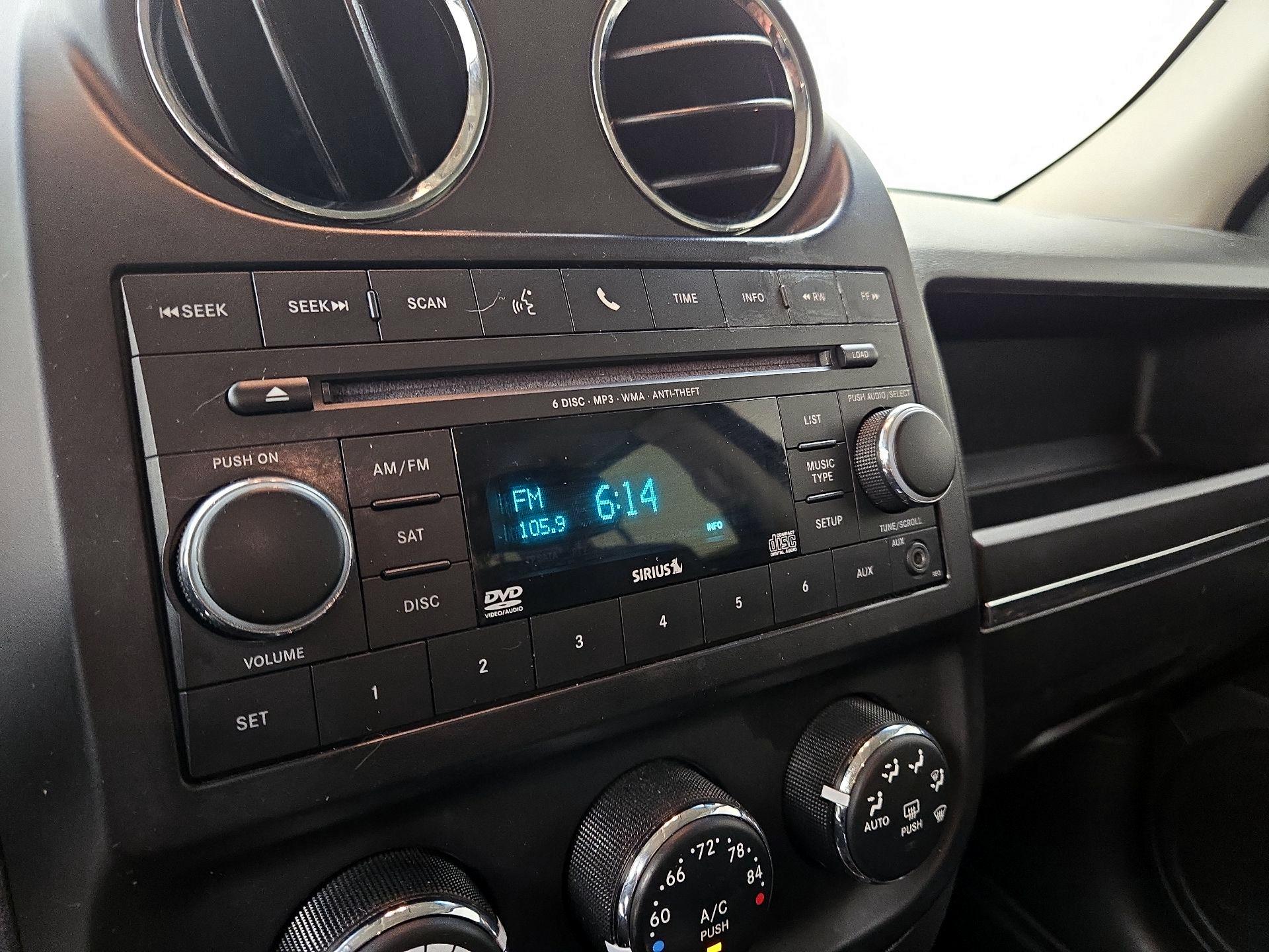 Thumbnail: 2015 Jeep Patriot - 13
