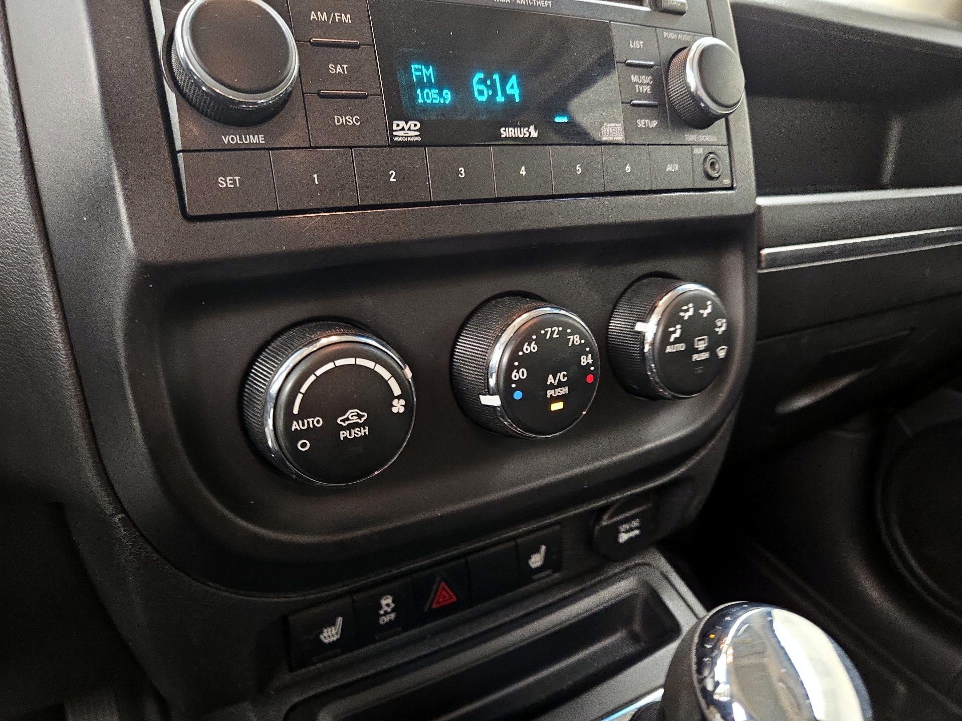 Thumbnail: 2015 Jeep Patriot - 14
