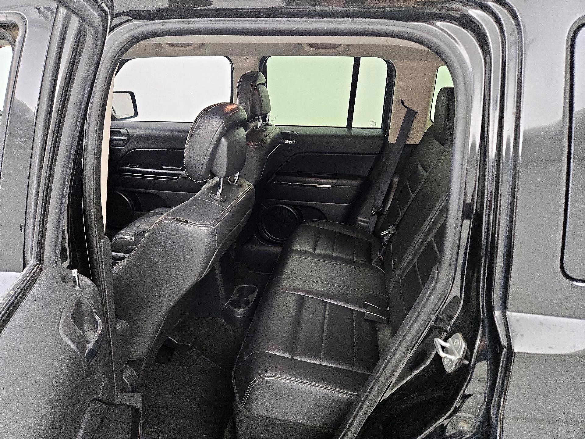 Thumbnail: 2015 Jeep Patriot - 16