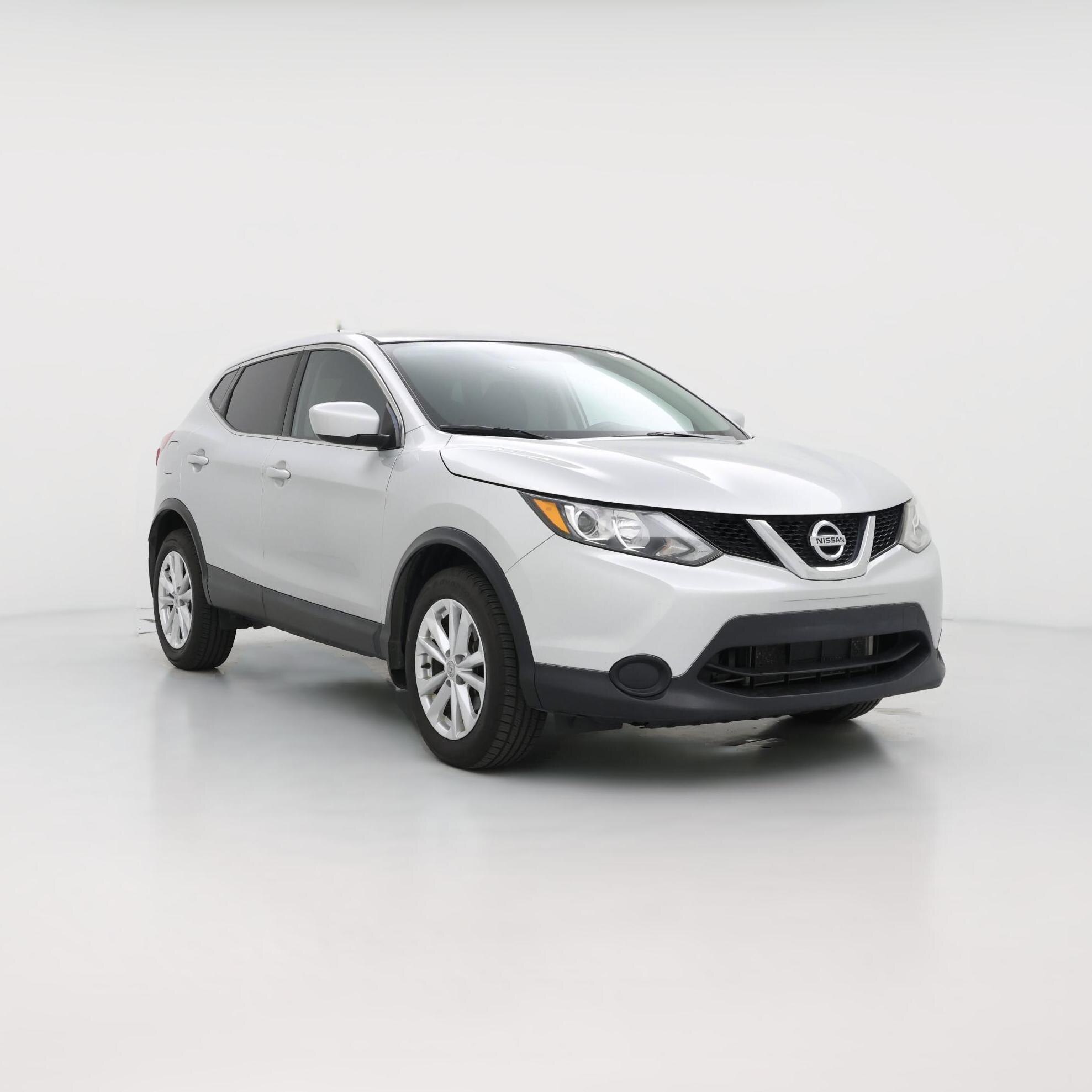 Thumbnail: 2017 Nissan Rogue Sport - 1