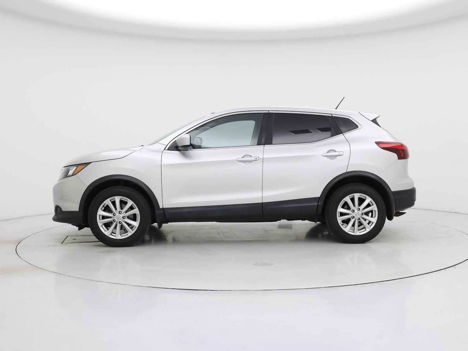 2017 Nissan Rogue Sport S - Photo 4