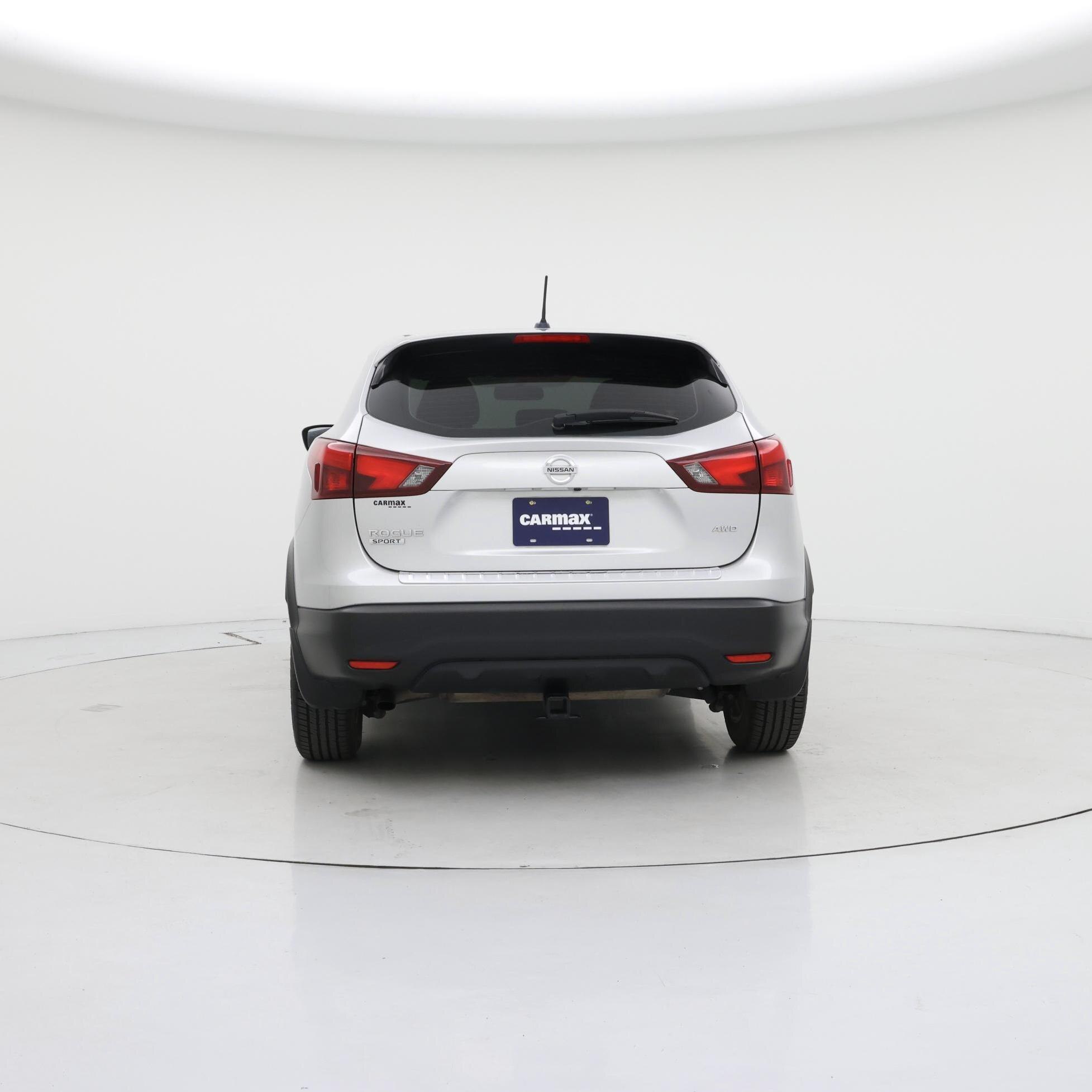 Thumbnail: 2017 Nissan Rogue Sport - 6