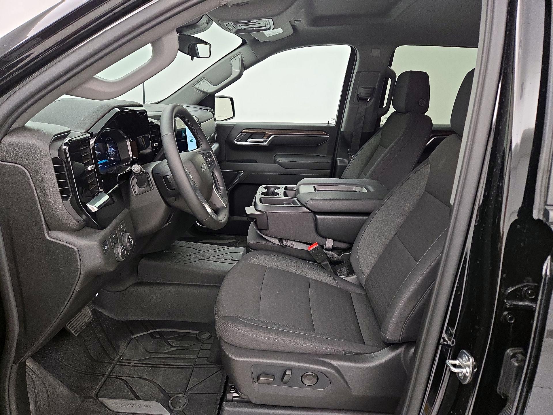 Thumbnail: 2026 Chevrolet Silverado 1500 - 11