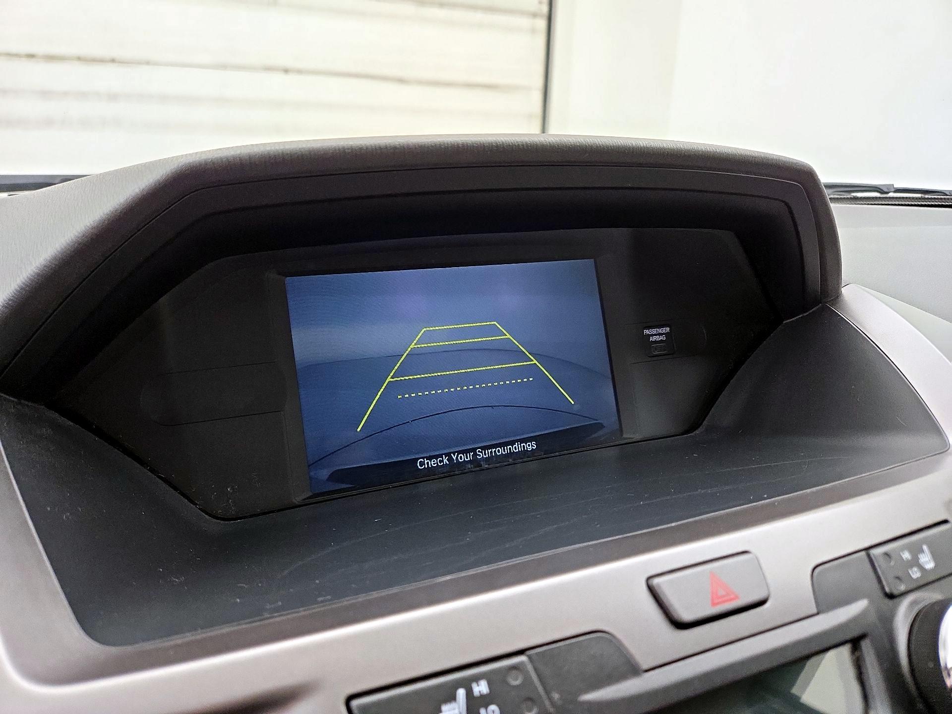 Thumbnail: 2016 Honda Odyssey - 14