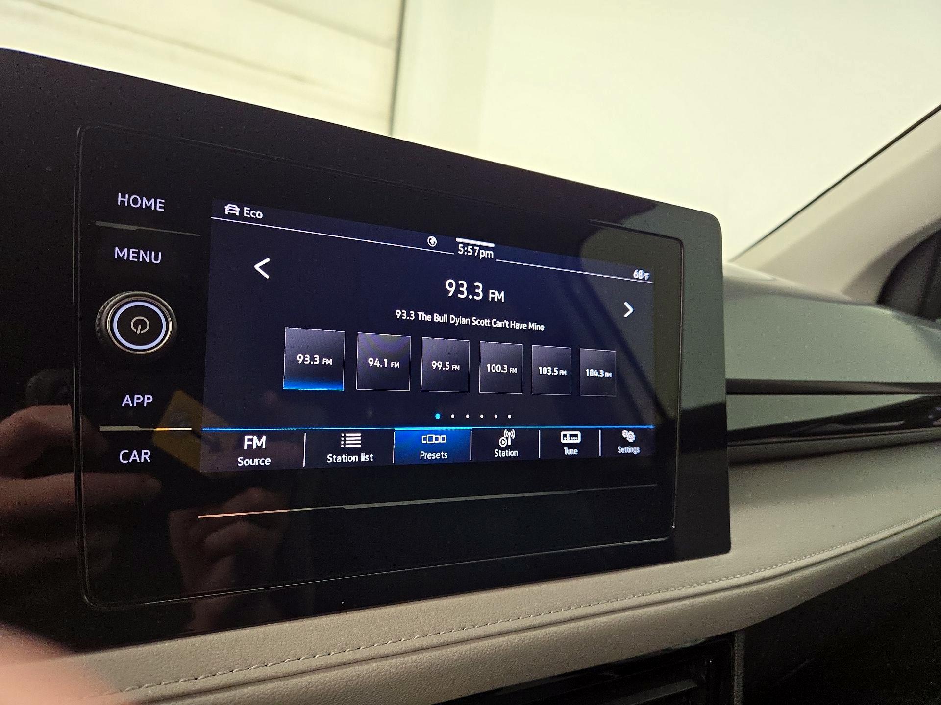 Thumbnail: 2025 Volkswagen Taos - 15