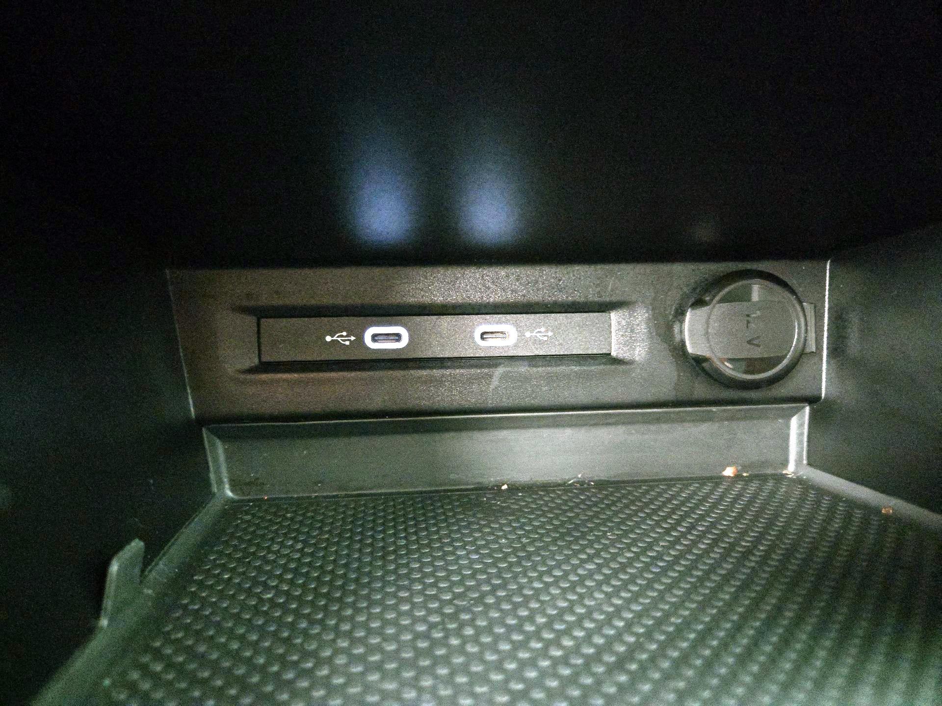 Thumbnail: 2025 Volkswagen Taos - 18