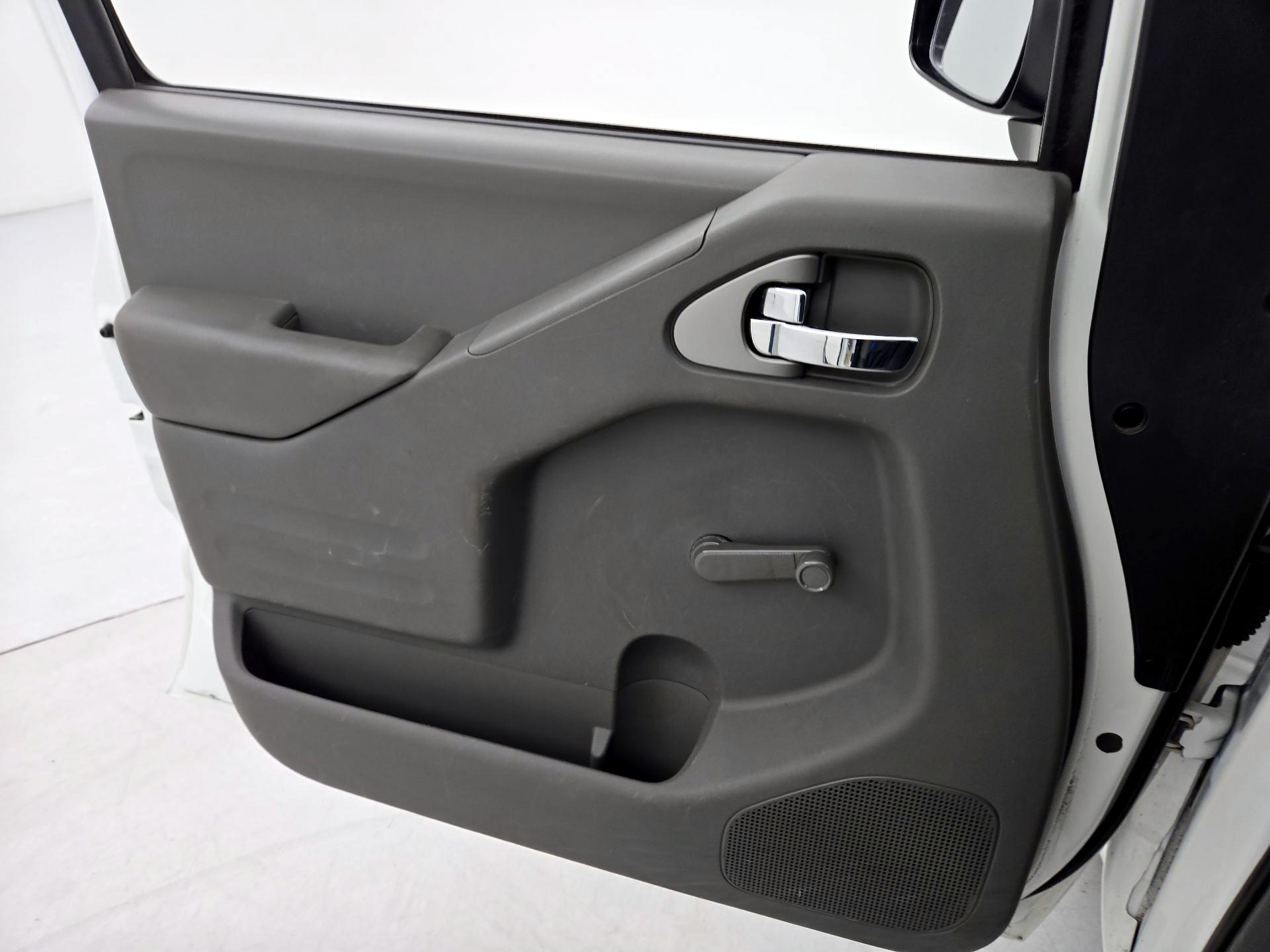 Thumbnail: 2016 Nissan Frontier - 12