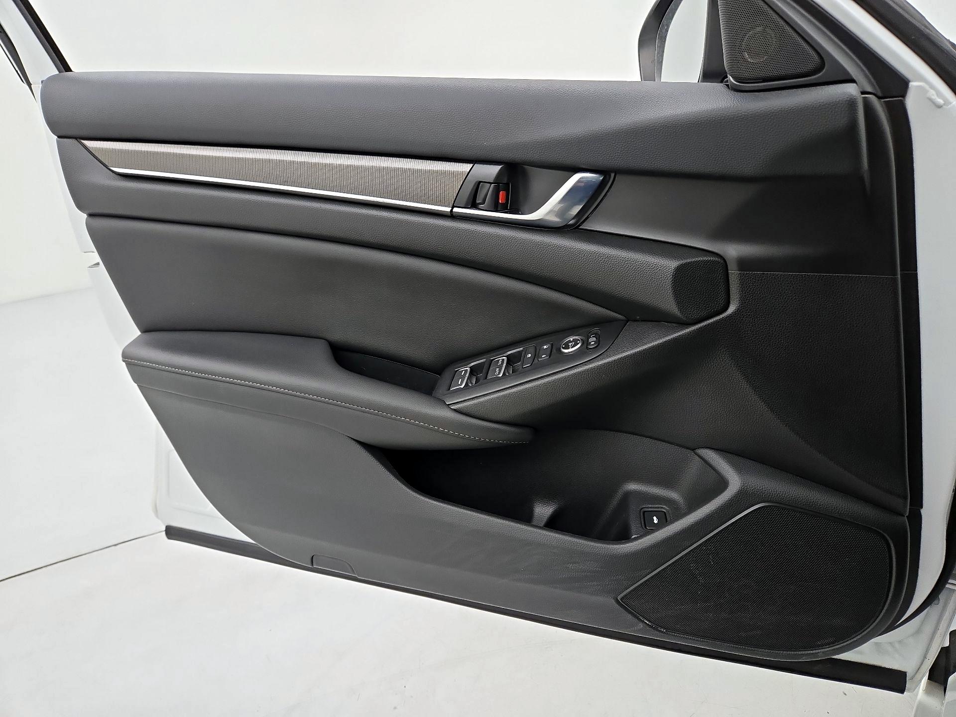 Thumbnail: 2022 Honda Accord - 12