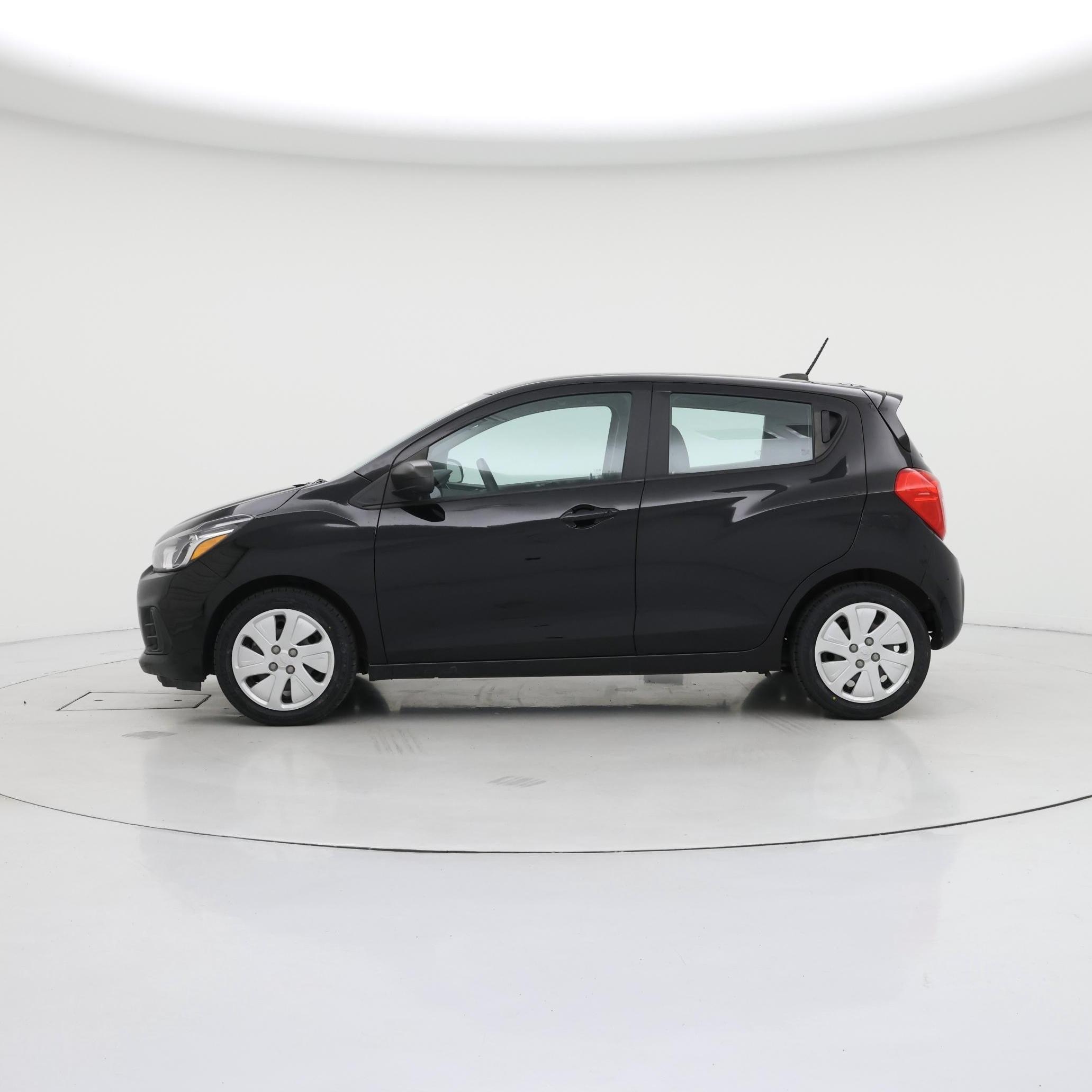 Thumbnail: 2017 Chevrolet Spark - 3