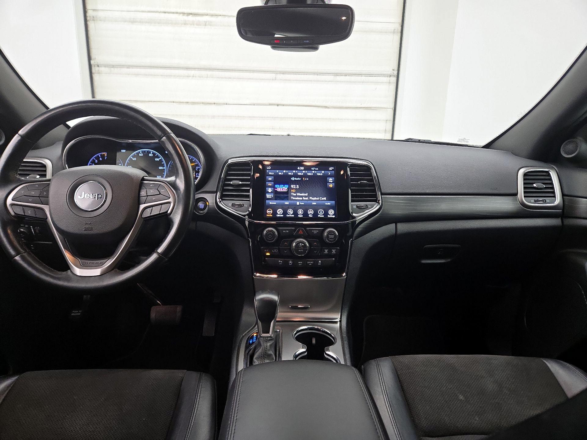 Thumbnail: 2020 Jeep Grand Cherokee - 9