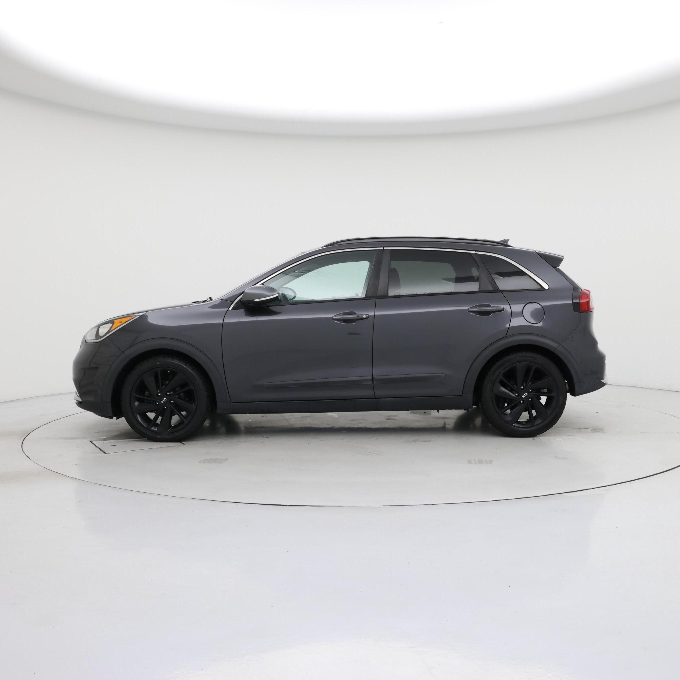 Thumbnail: 2018 Kia Niro - 3