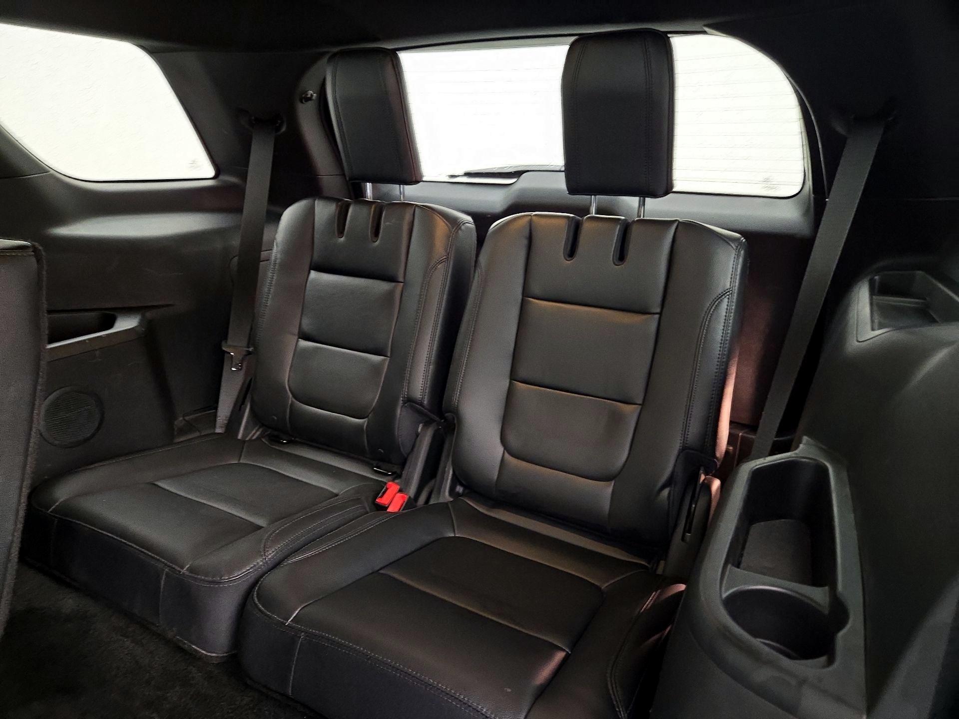 Thumbnail: 2016 Ford Explorer - 20