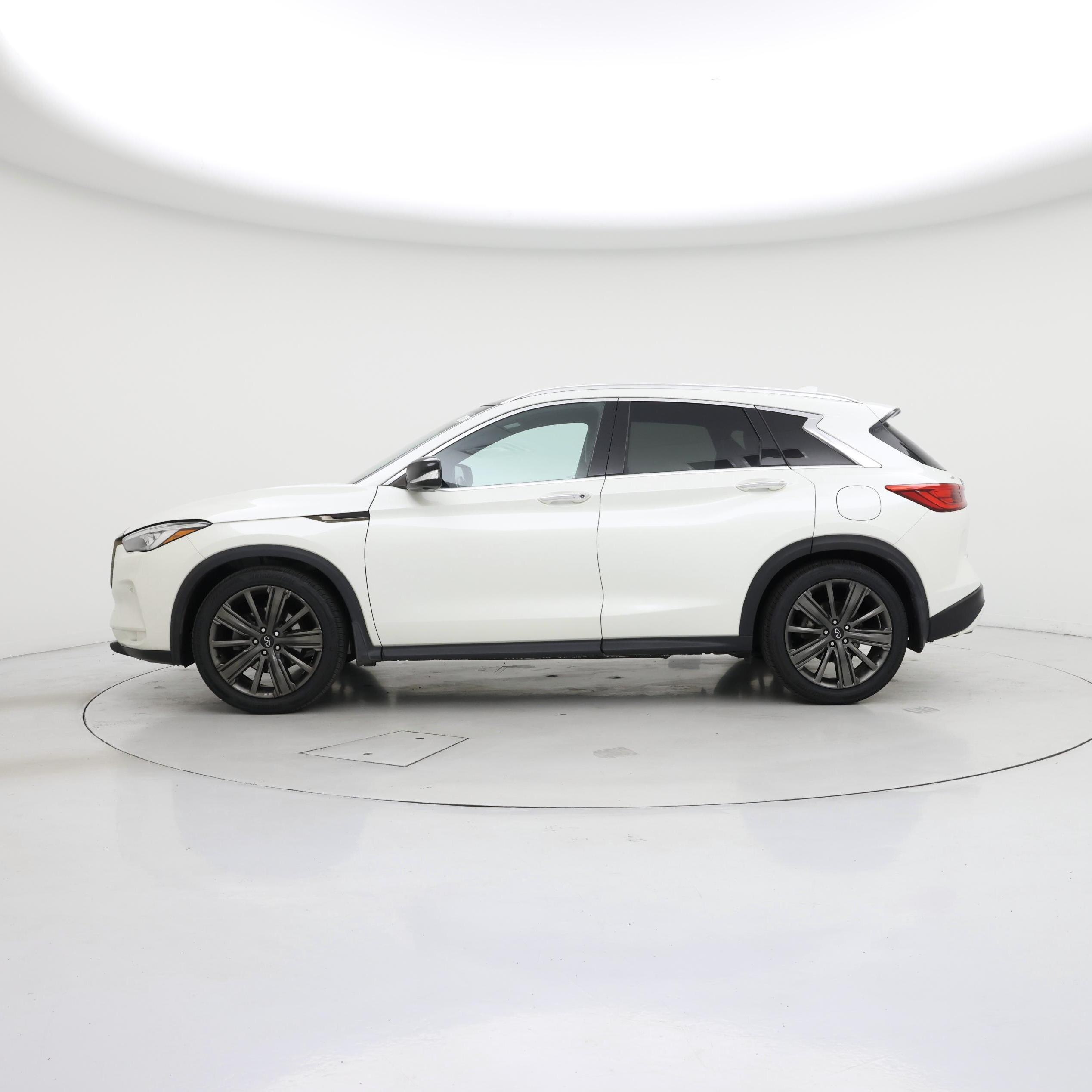Thumbnail: 2020 INFINITI QX50 - 3