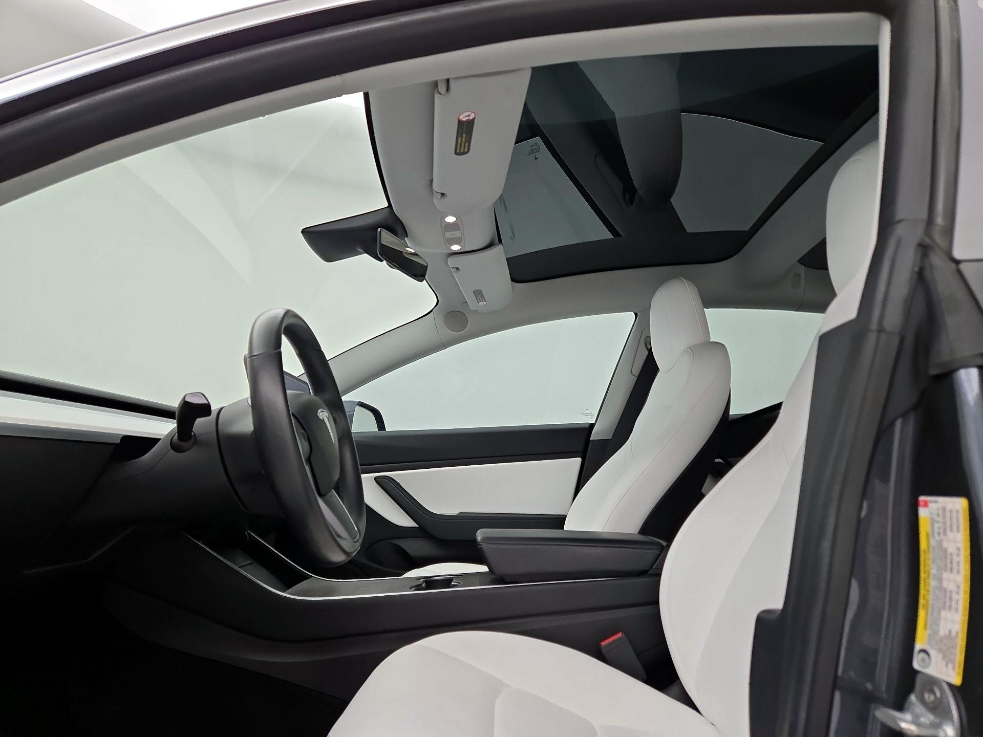 Thumbnail: 2019 Tesla Model 3 - 19