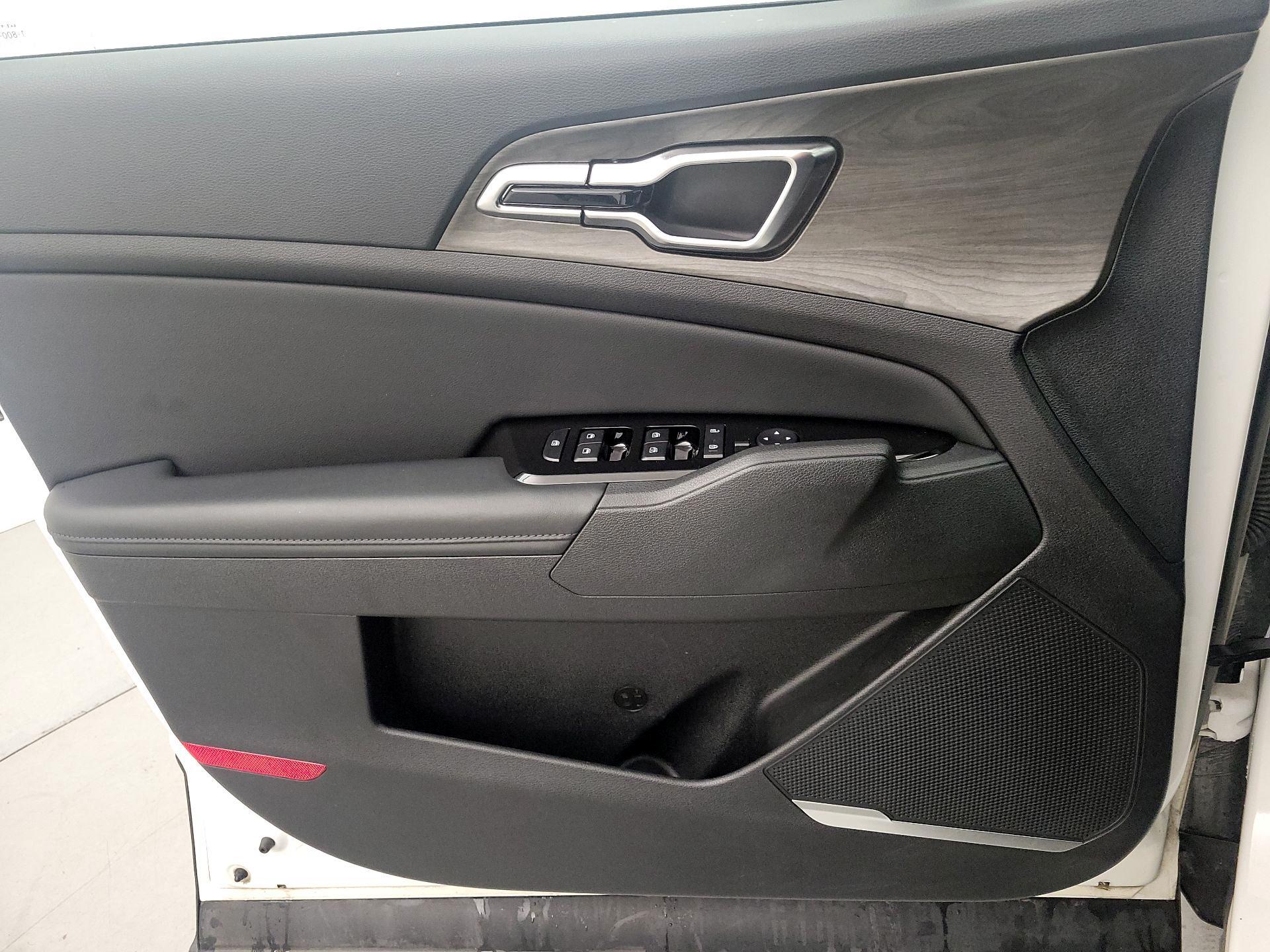 Thumbnail: 2024 Kia Sportage - 12