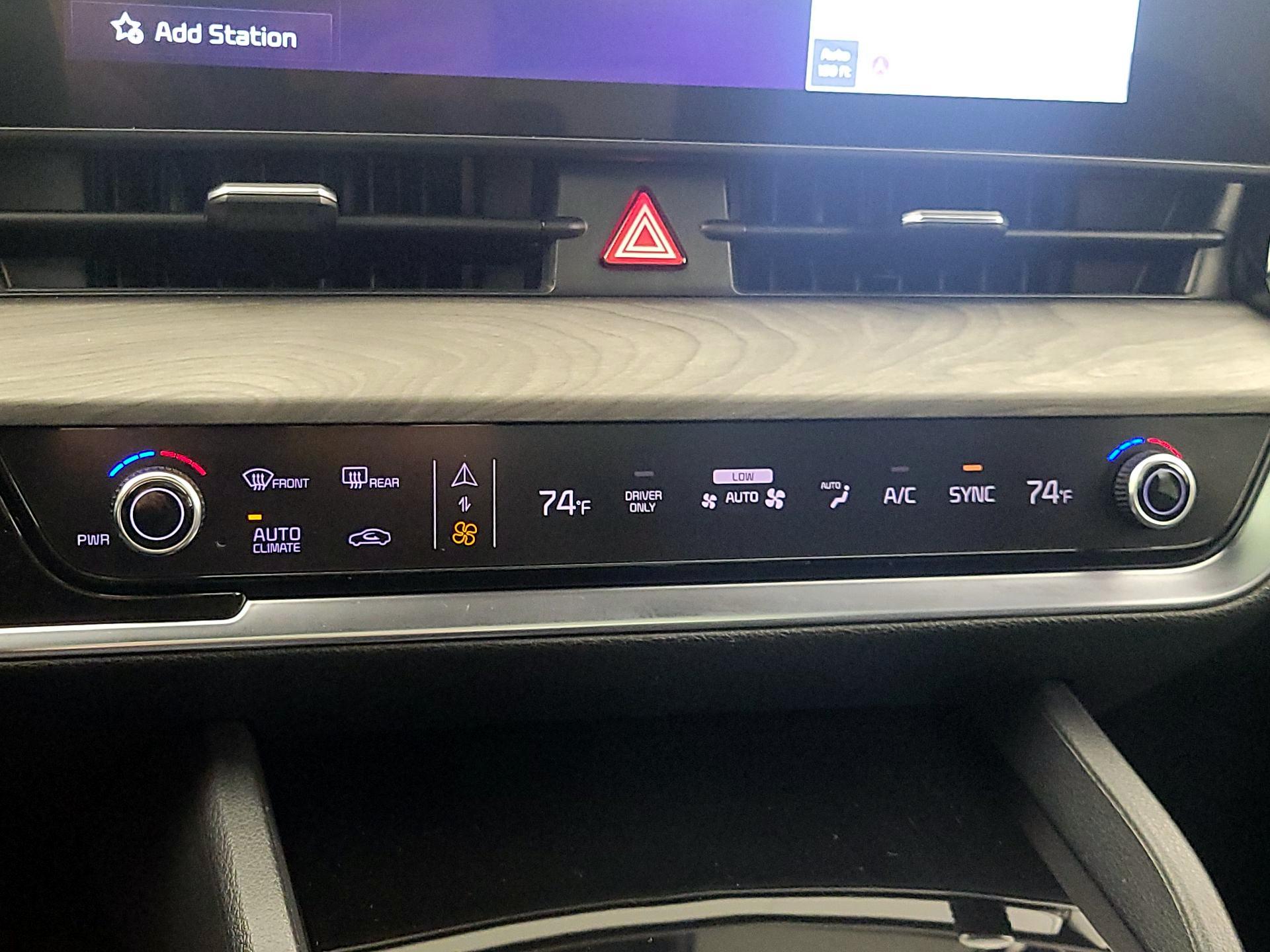 Thumbnail: 2024 Kia Sportage - 17