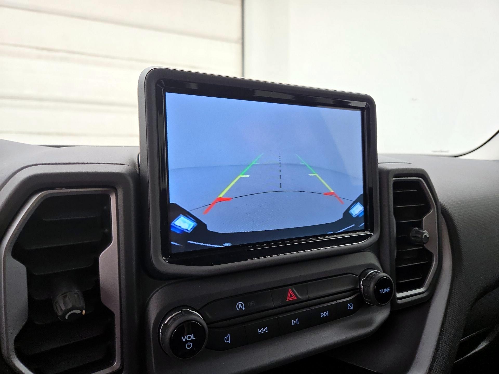 Thumbnail: 2022 Ford Bronco Sport - 14