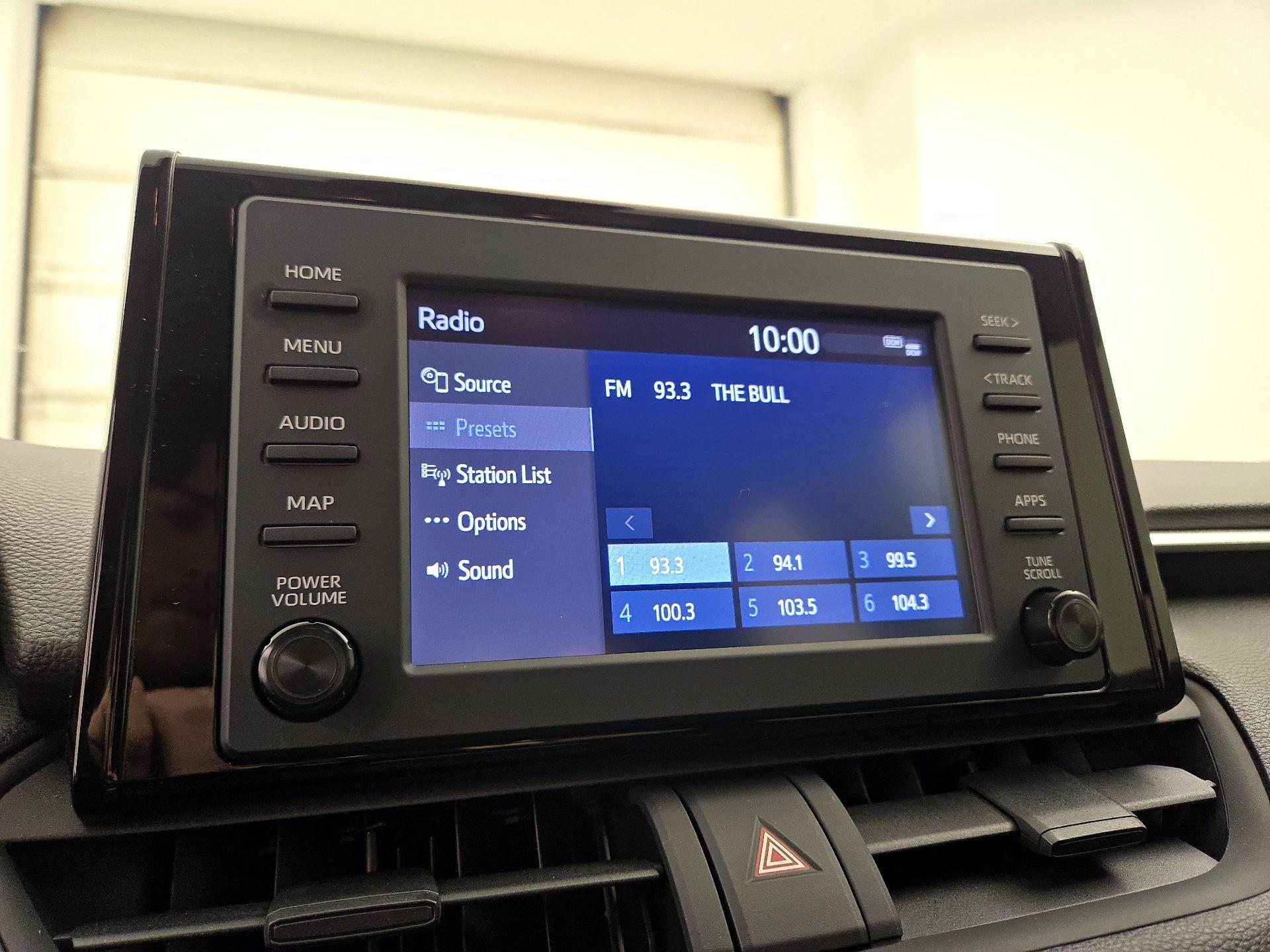 Thumbnail: 2019 Toyota RAV4 - 15