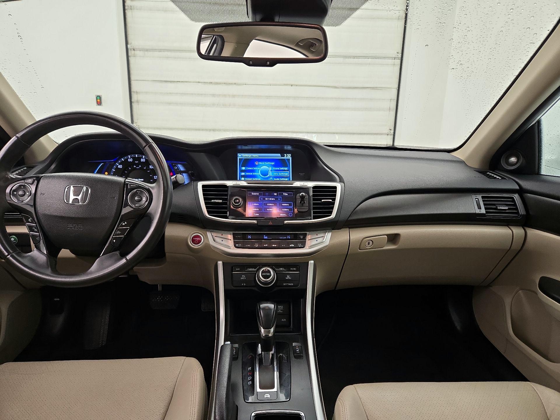 Thumbnail: 2015 Honda Accord - 9