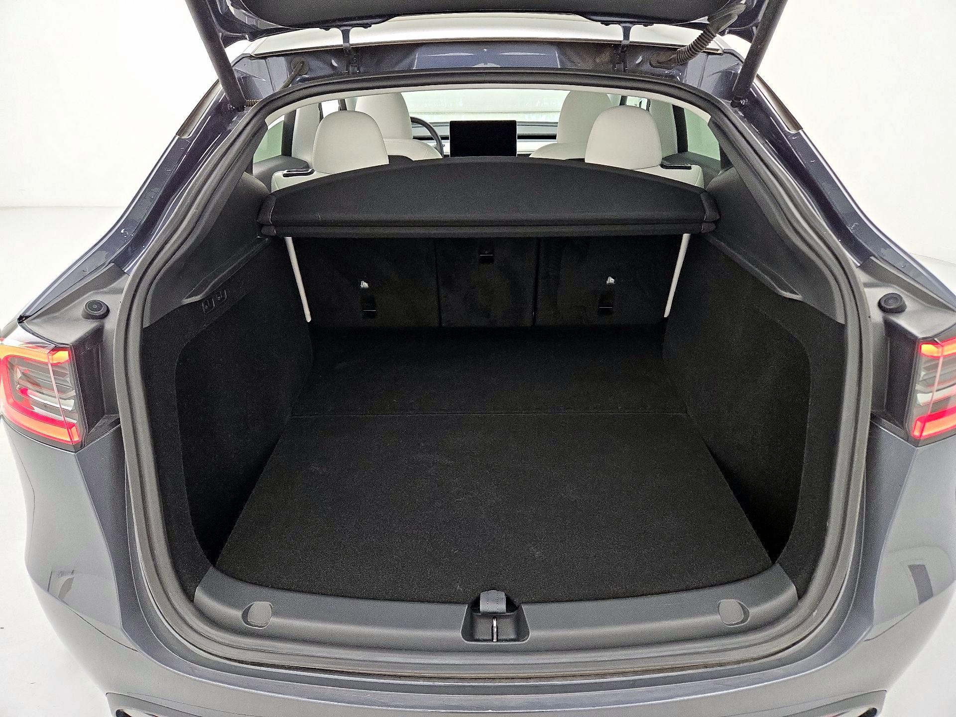 Thumbnail: 2023 Tesla Model Y - 20