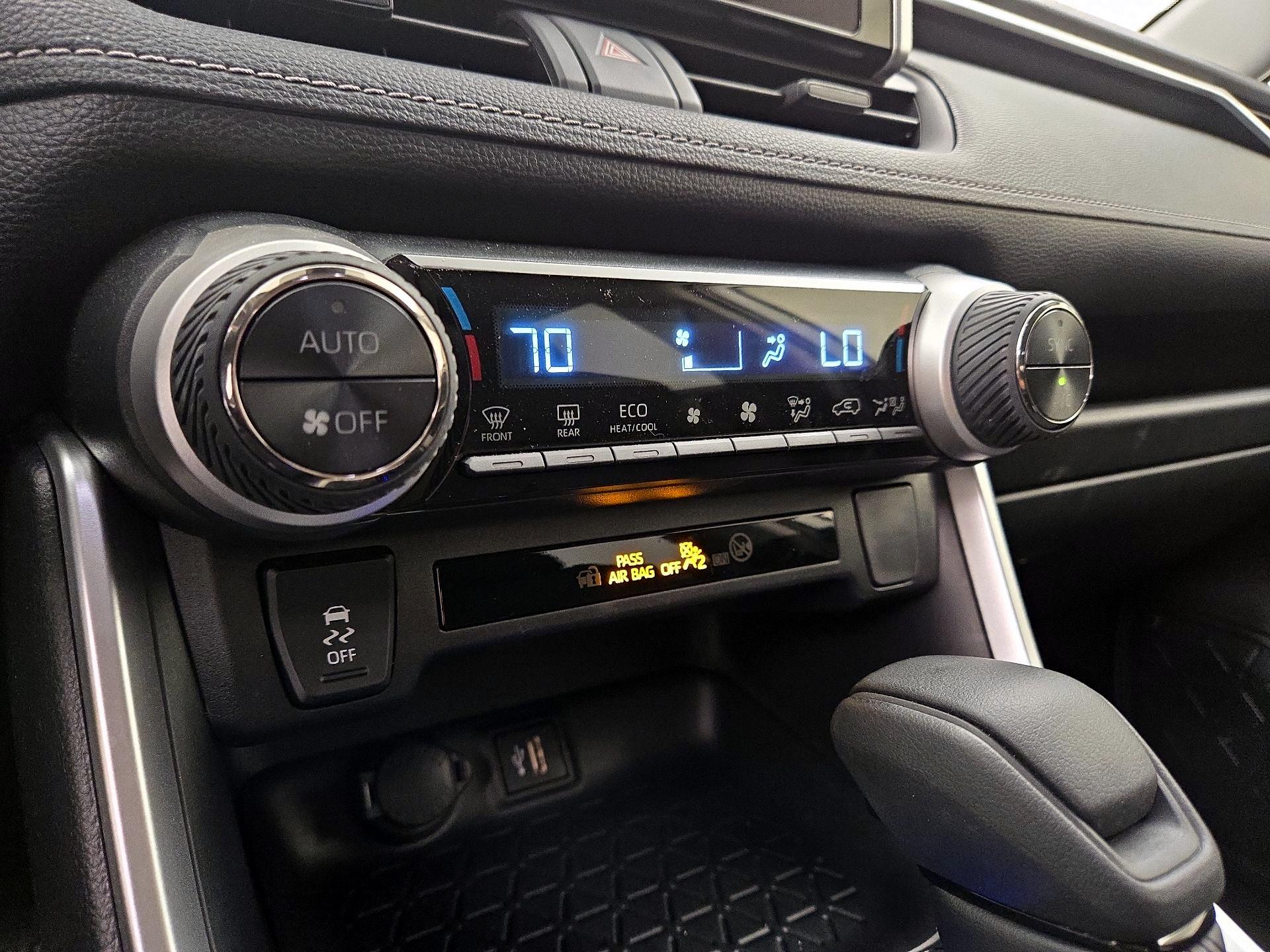 Thumbnail: 2025 Toyota RAV4 - 16