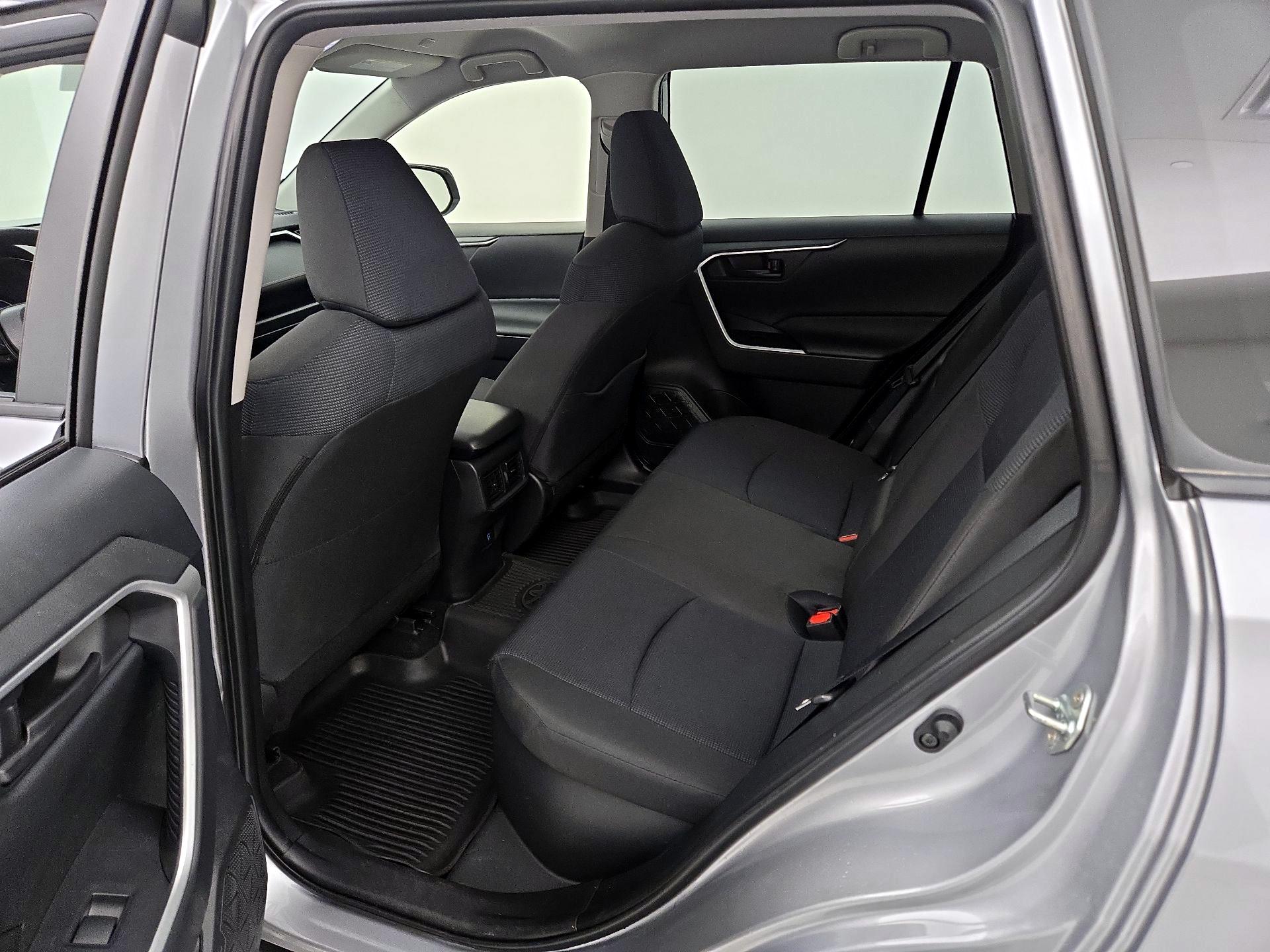 Thumbnail: 2025 Toyota RAV4 - 19