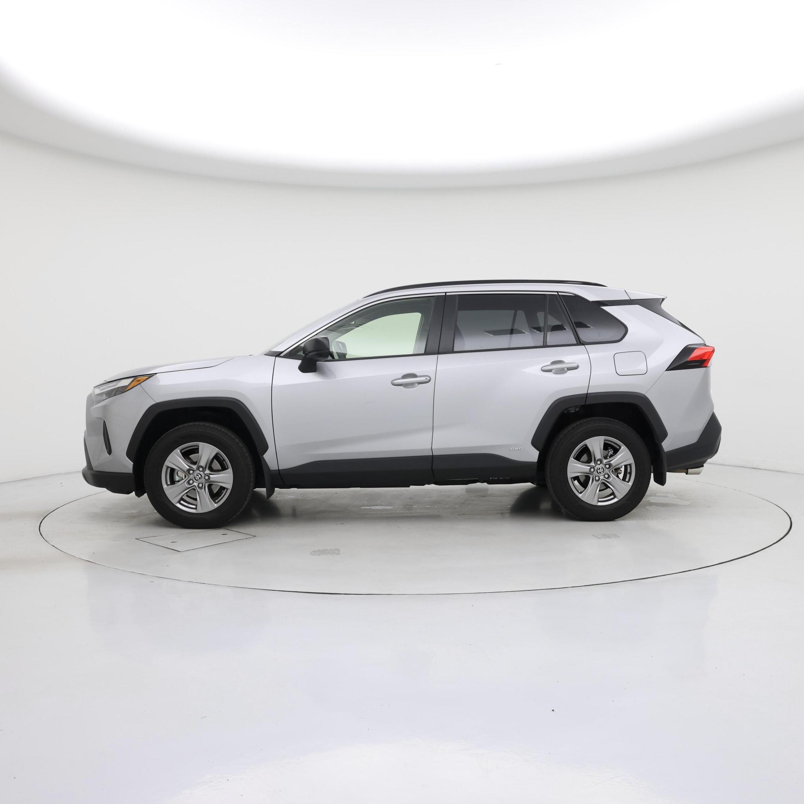 Thumbnail: 2025 Toyota RAV4 - 3