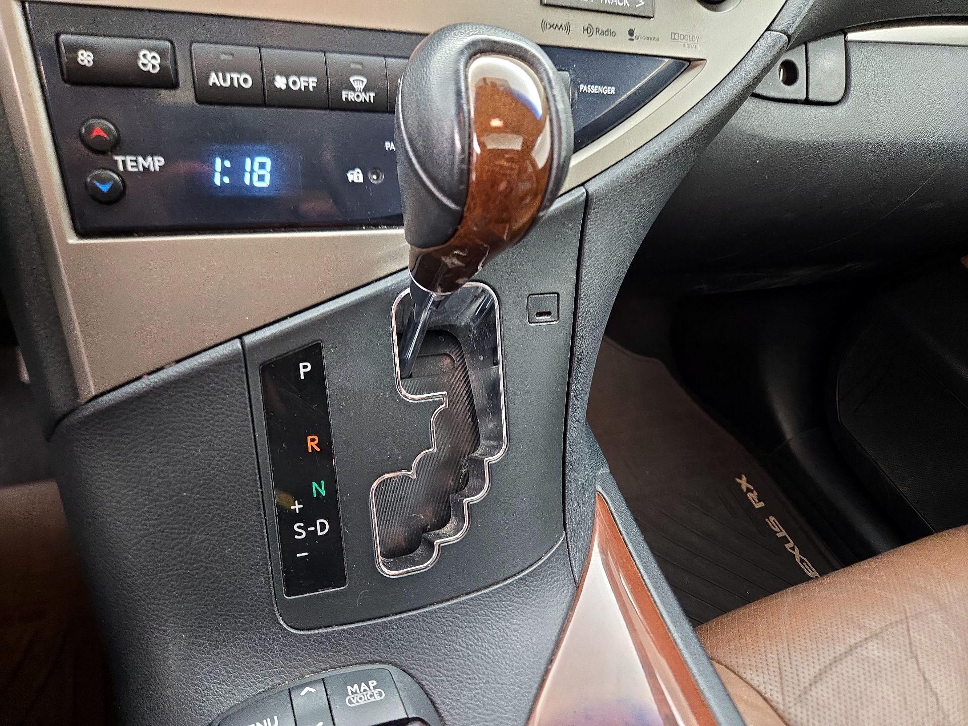 Thumbnail: 2015 Lexus RX - 18