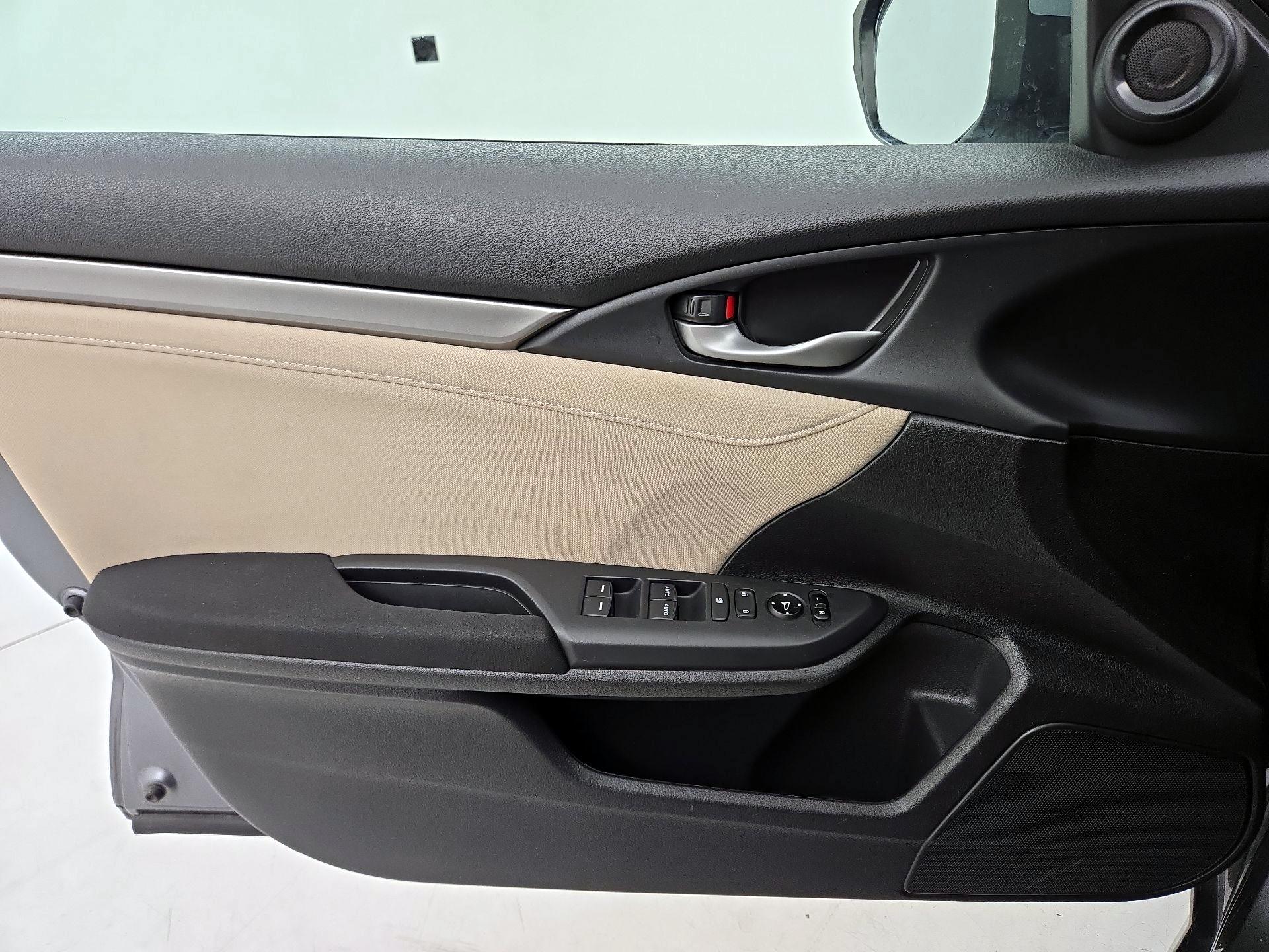 Thumbnail: 2020 Honda Civic - 12