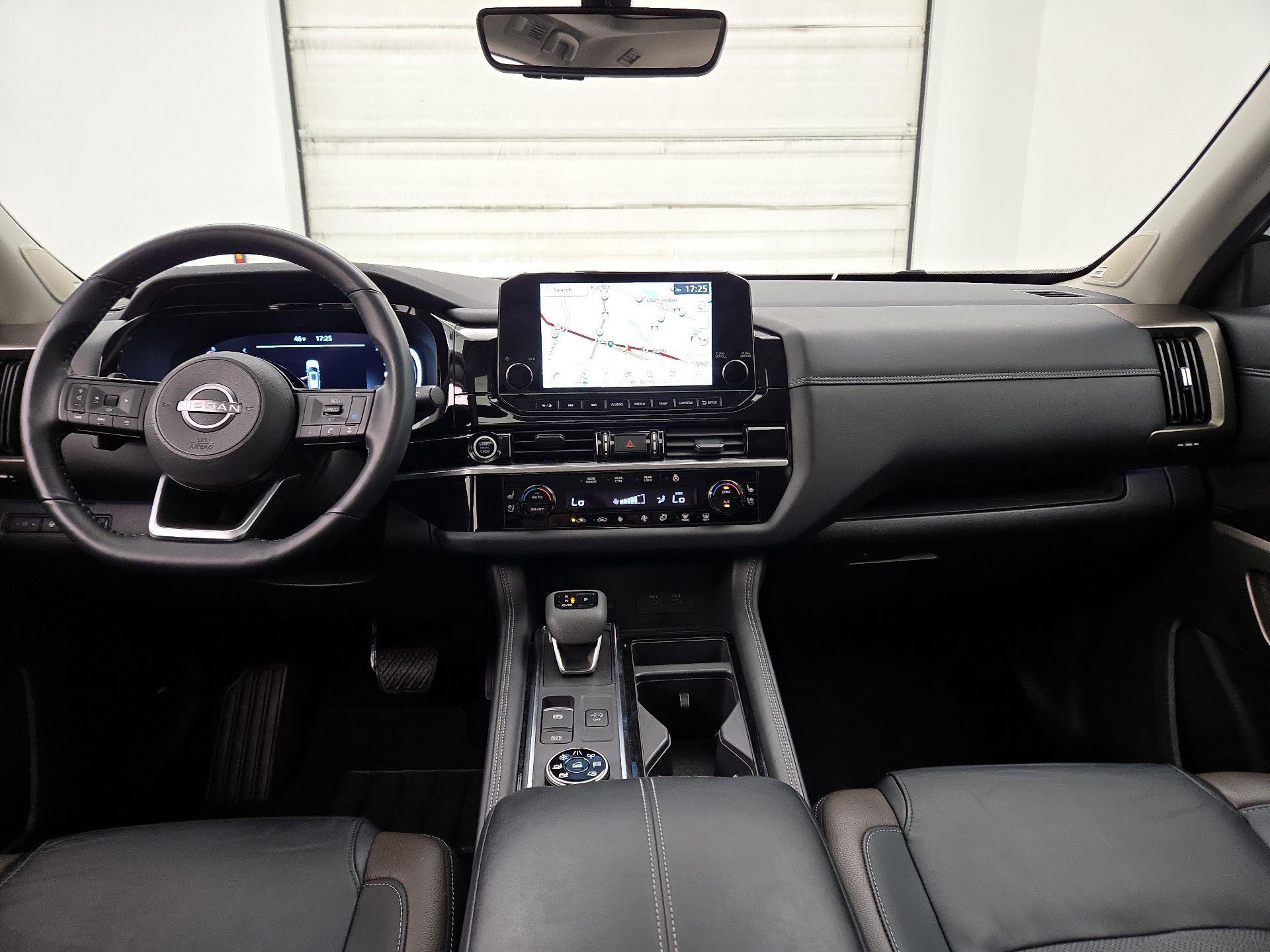 Thumbnail: 2024 Nissan Pathfinder - 9