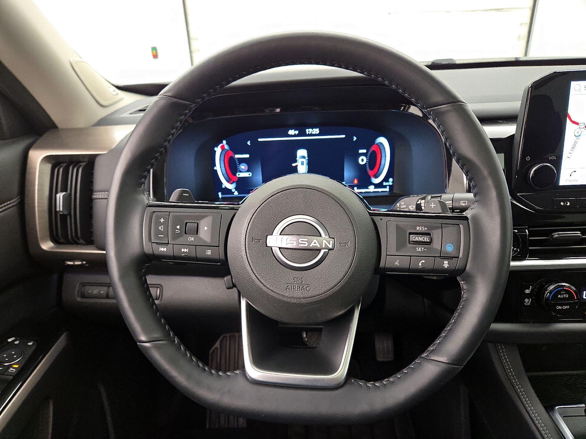 Thumbnail: 2024 Nissan Pathfinder - 10
