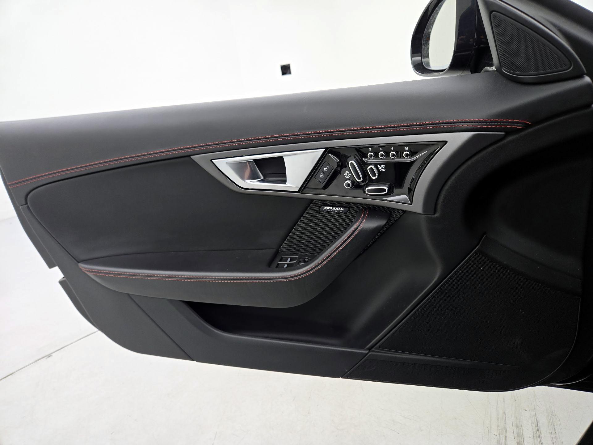 Thumbnail: 2017 Jaguar F-Type - 12