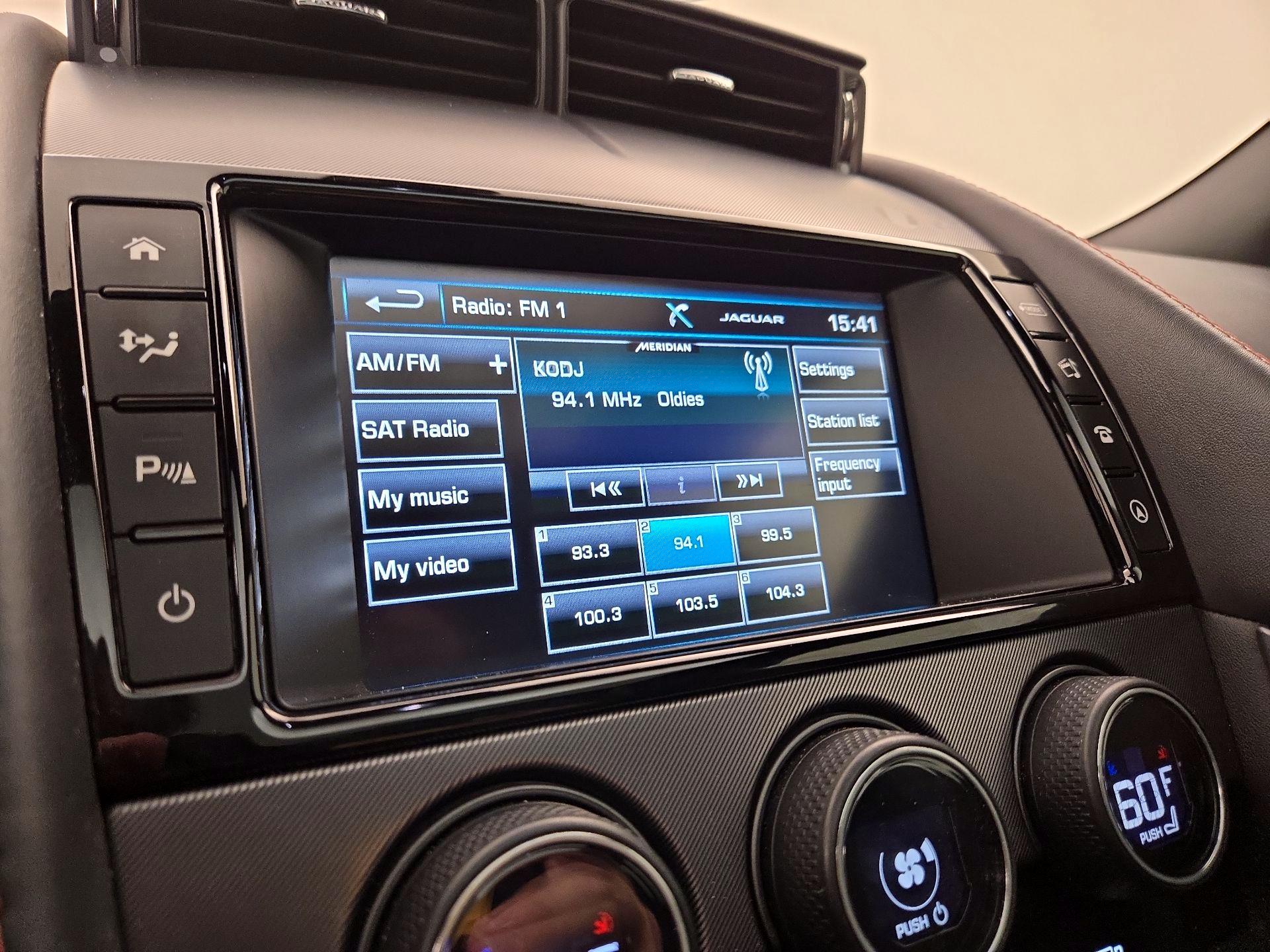 Thumbnail: 2017 Jaguar F-Type - 16