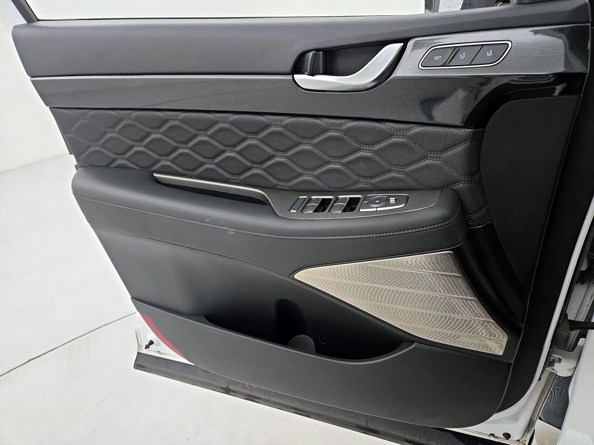 Thumbnail: 2022 Hyundai Palisade - 12