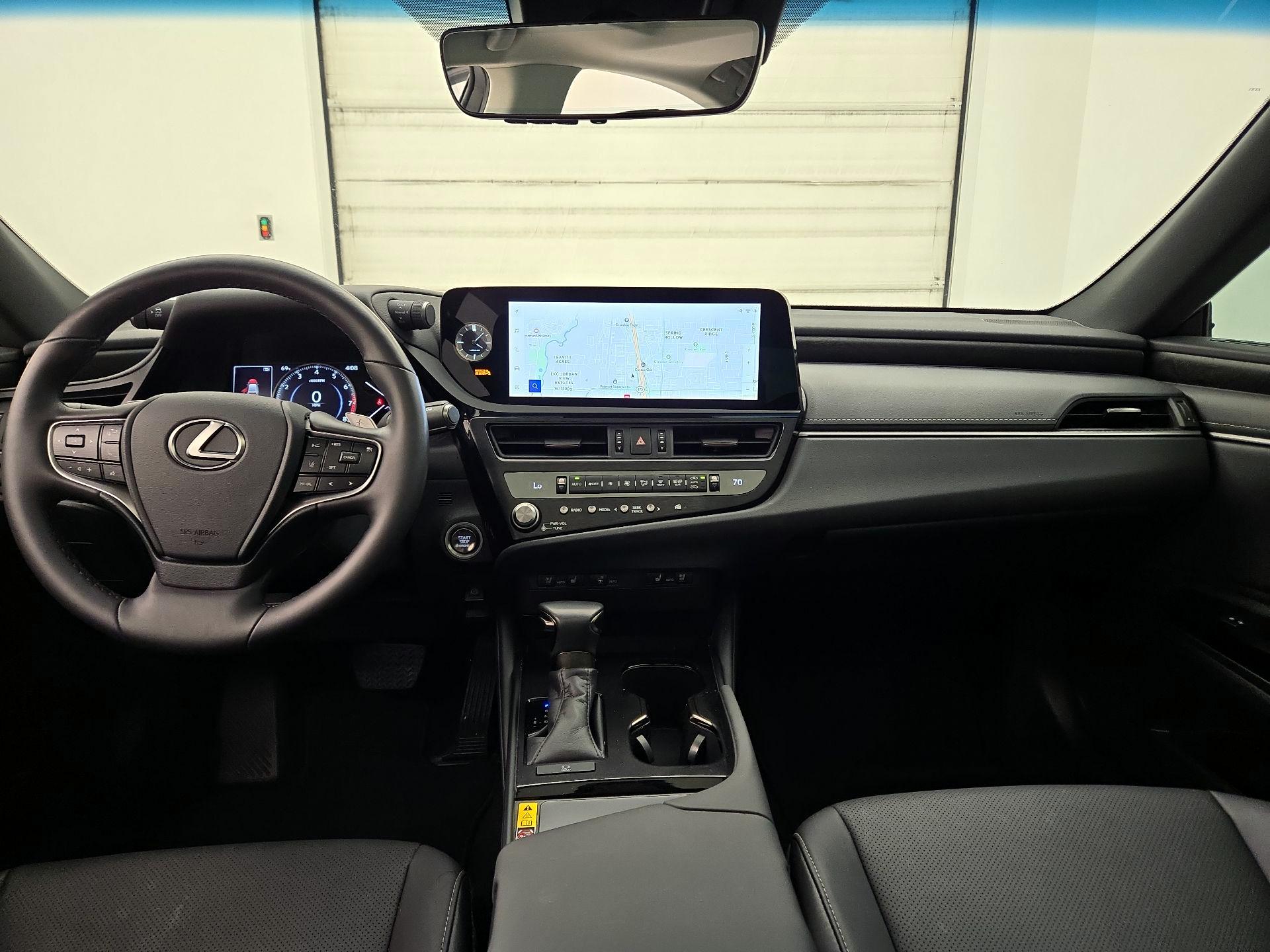 Thumbnail: 2024 Lexus ES - 9